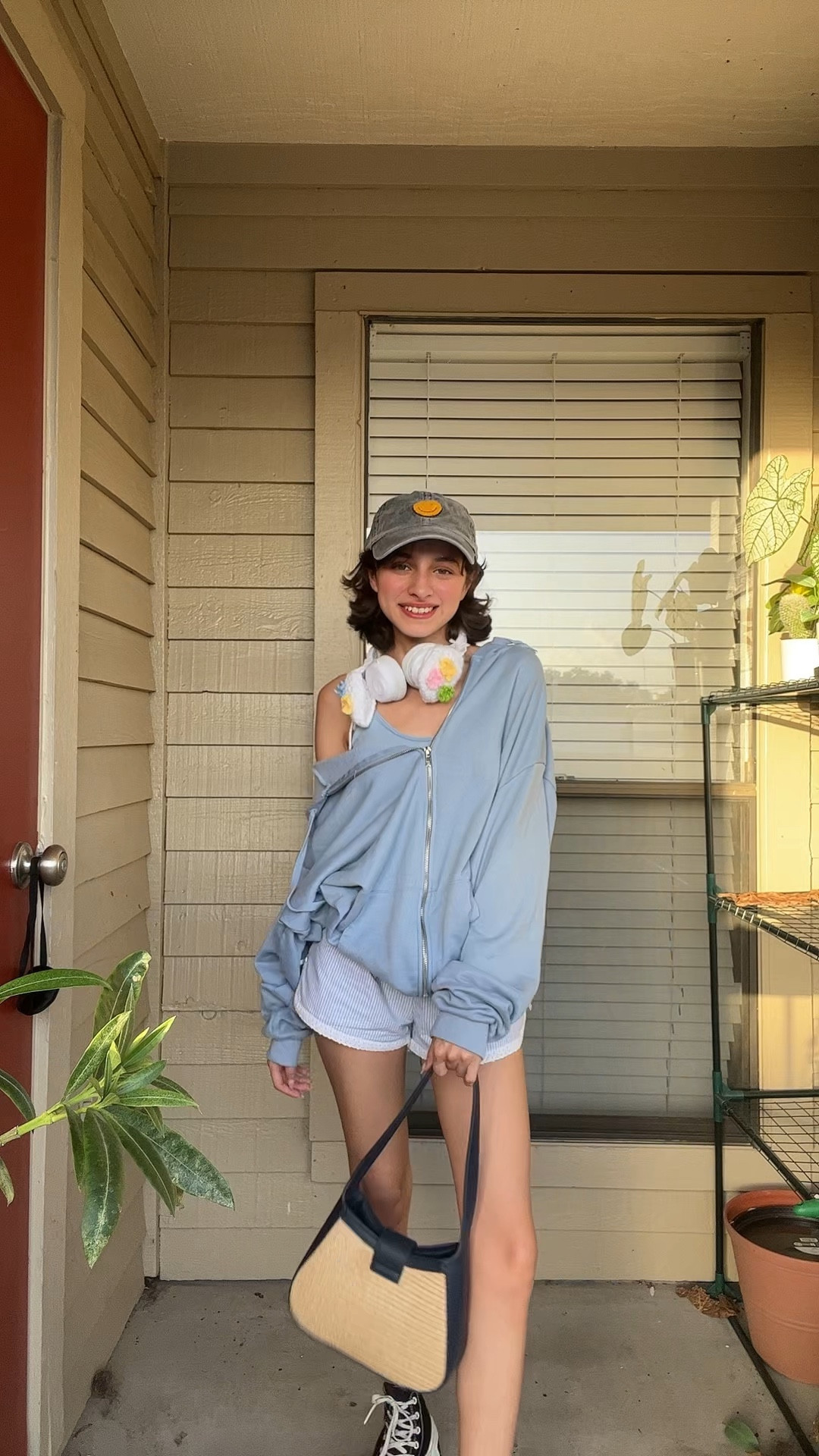 Comfy Summer Outfit 🌻🌞🎧

#LTKSummerSales #LTKStyleTip #LTKBeauty