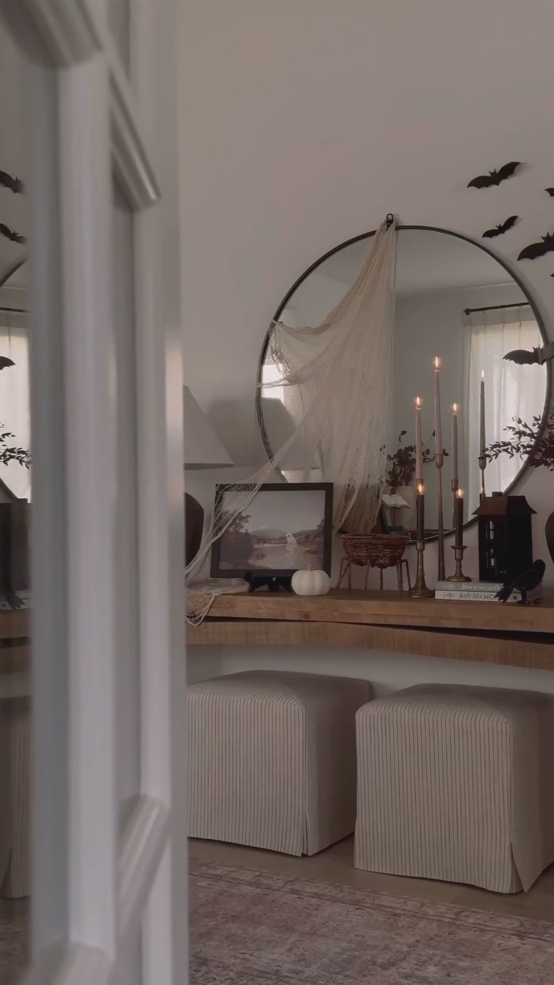 Halloween entryway decor 🖤

#LTKSeasonal #LTKHome