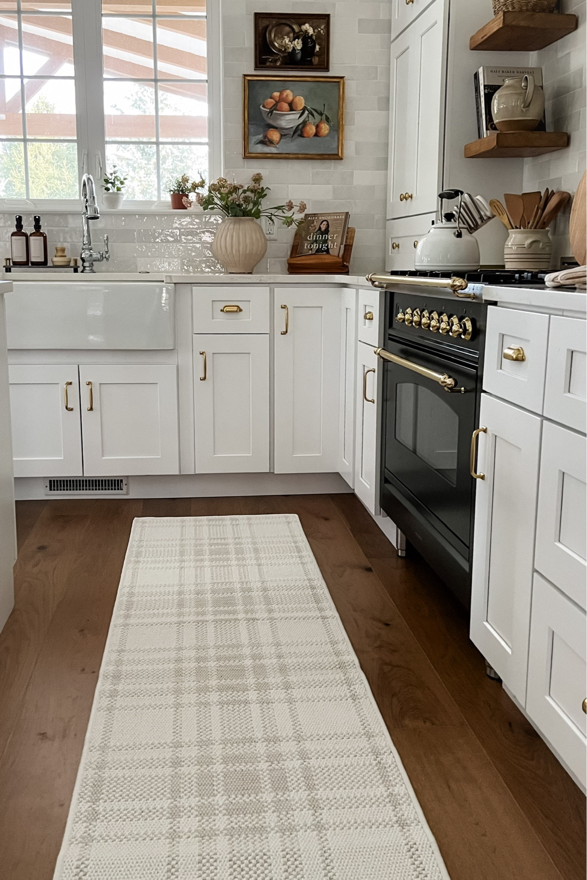 Restock alert 🚨 This neutral plaid rug is perfect for transitioning to fall home decor! 

#LTKSeasonal #LTKHome #LTKStyleTip