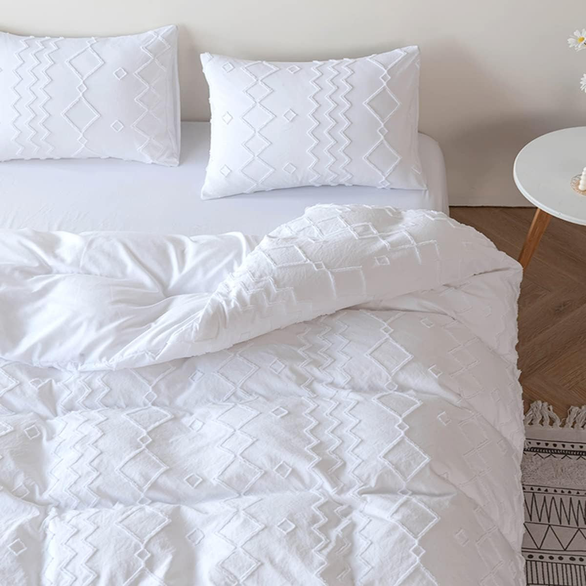 Duvet Cover Set, Tufted Duvet Cover 3 Pieces Set ,1 Duvet Cover + 2 Pillowcases, Shabby Chic Comf... | Amazon (US)