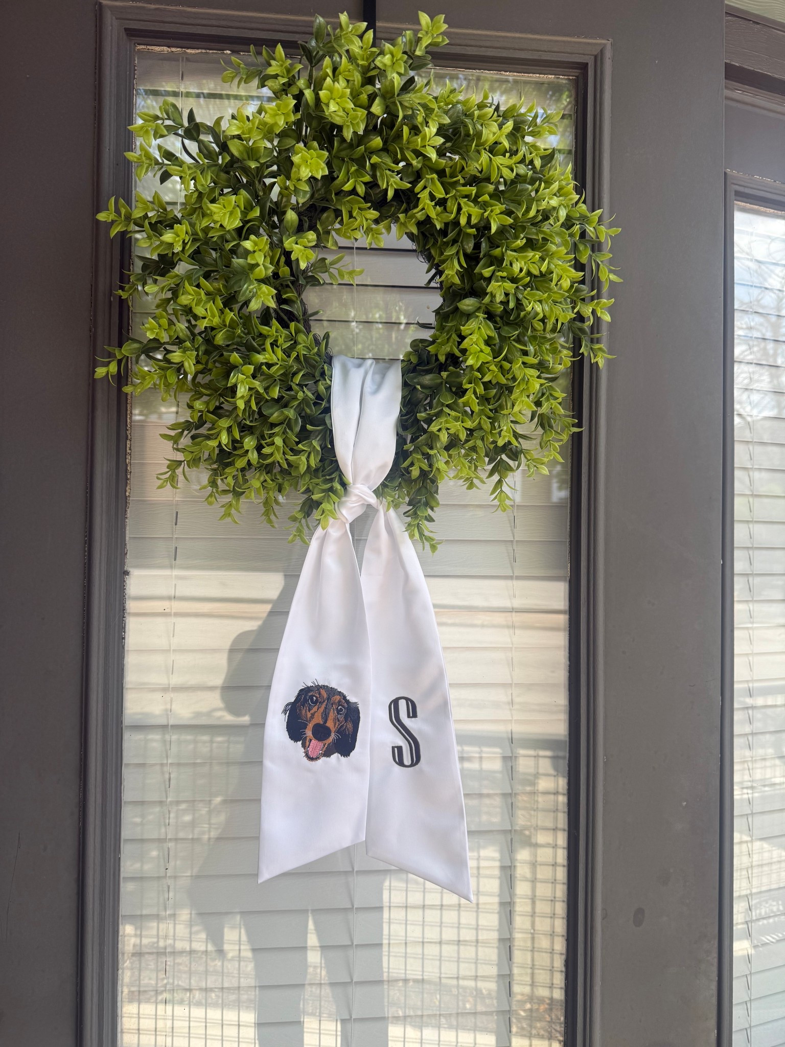 The perfect wreath dash with my cutie Poppy on it! 