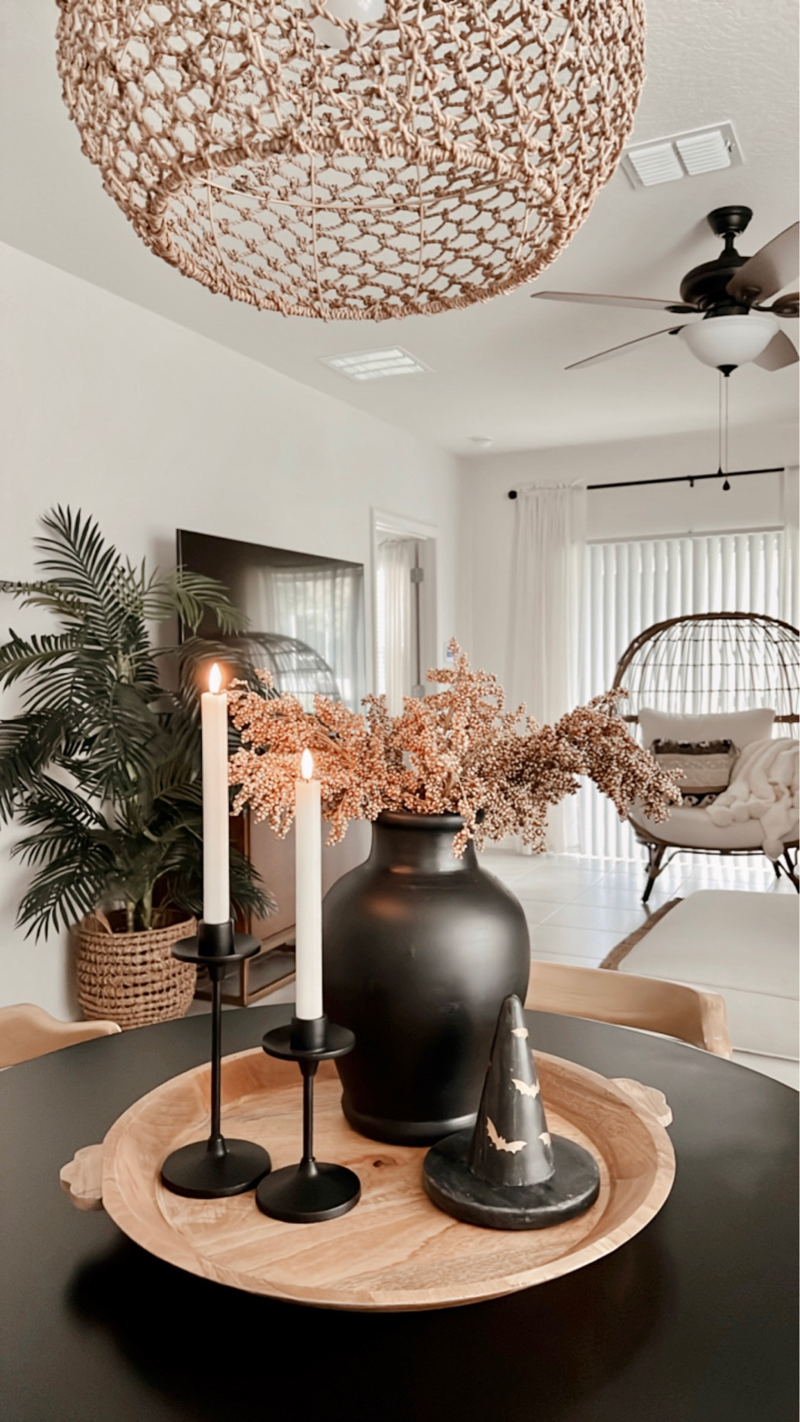 Subtle spooky season decor 👻

#halloween #halloweendecor #fall #falldecor #spookyseason #home #homedecor #neutraldecor

#LTKhome