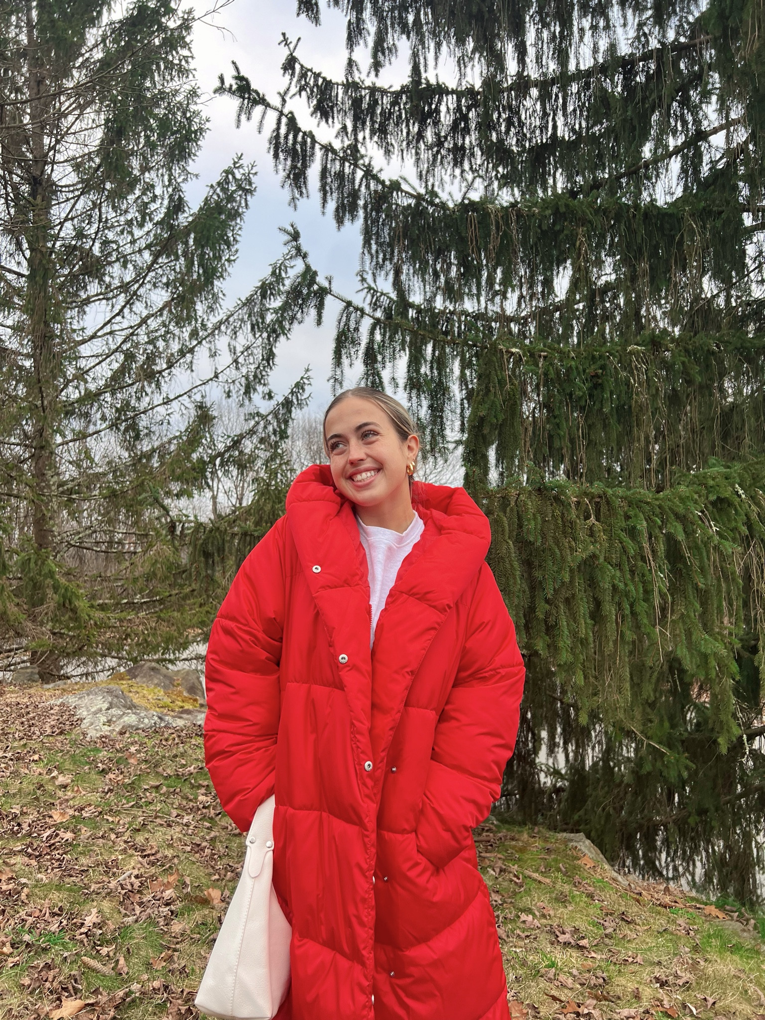 new staple winter coat 🌲🍷 loving red this season 
size: small 

LTKFestiveSaleFR #LTKSeasonal #LTKsalealert