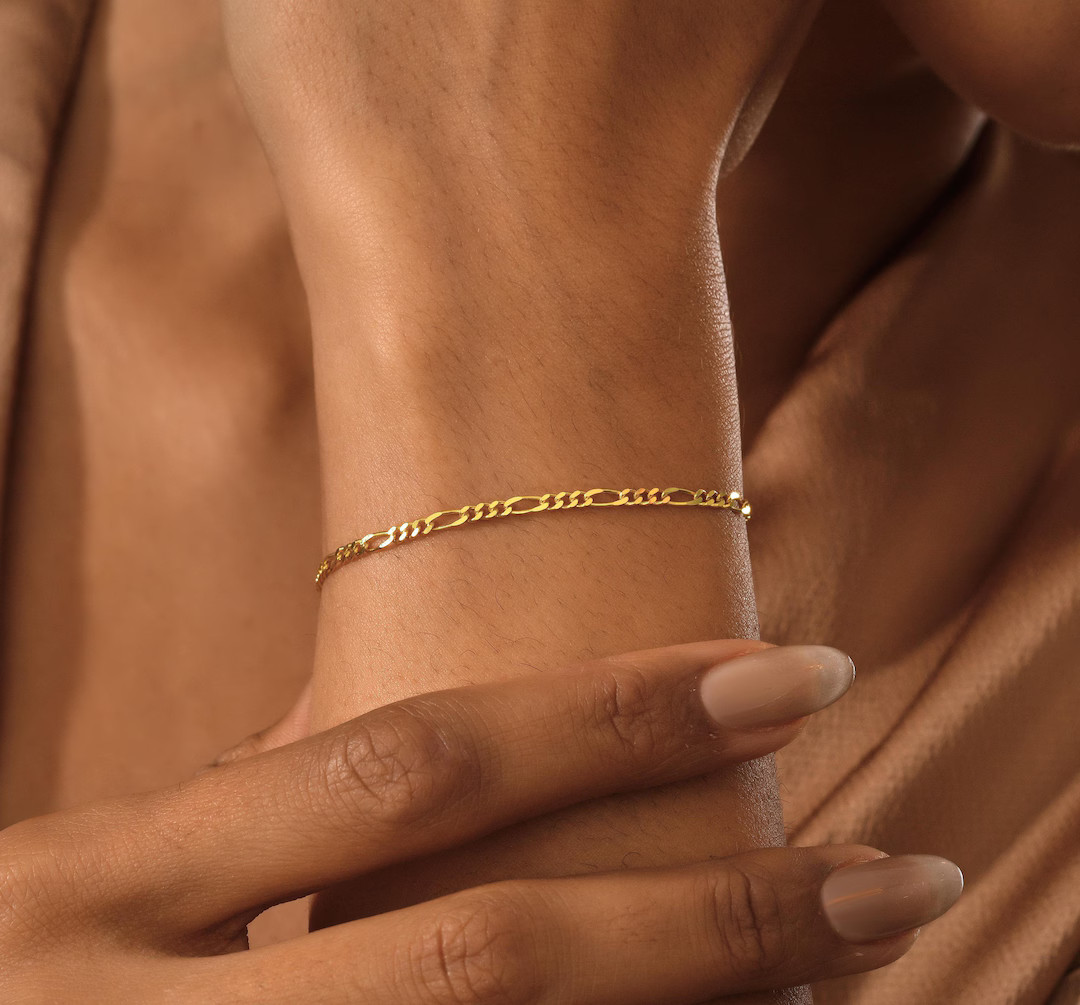14K Gold Figaro Chain Bracelet , Everyday Bracelet Chain , Gold Chain Bracelet , Birthday Gift , ... | Etsy (US)