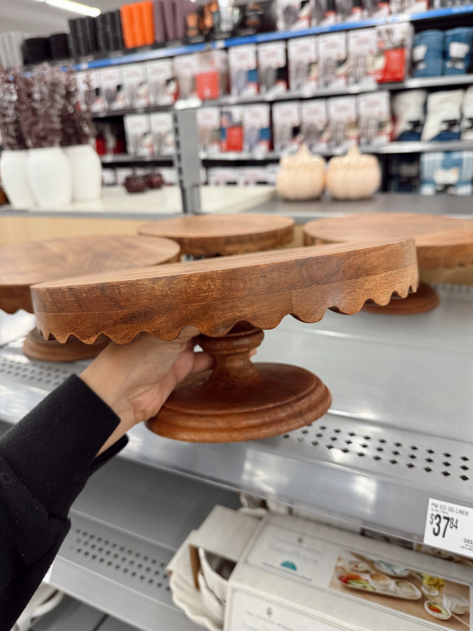 Walmart find cake stand

Walmart home, Walmart shopping 

#LTKHome #LTKSeasonal