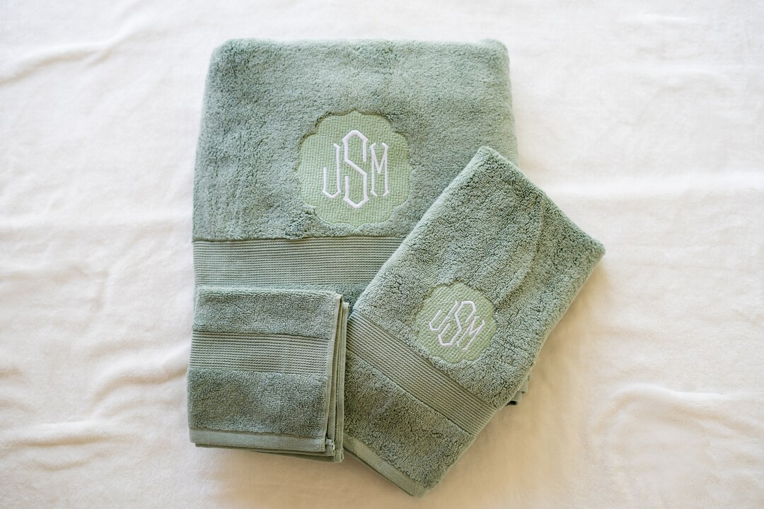 THICK Embroidered Bath Towel, Custom Towel, Personalized Towel, Monogram Towel, Christmas, Weddin... | Etsy (US)