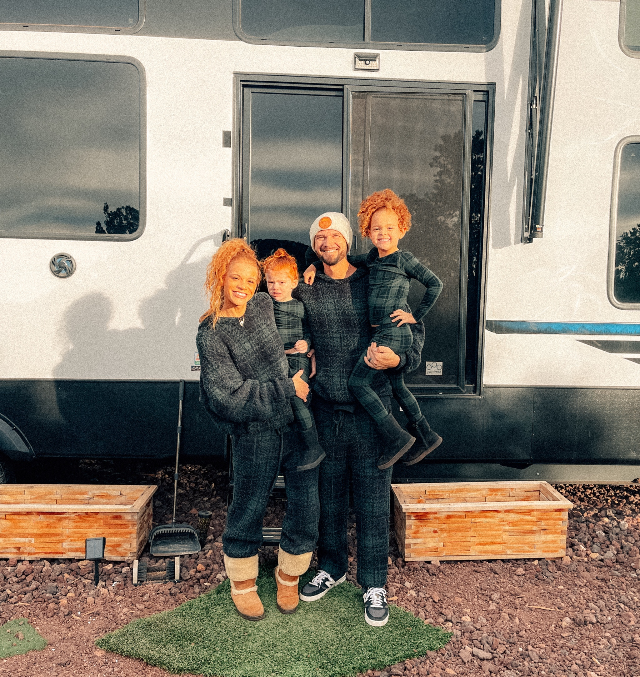 Headed to the North Poole in our #Skims
🥰☺️🎄


#skims
#family
#matching
#jammies
#holidays

#LTKGiftGuide #LTKFamily #LTKHoliday