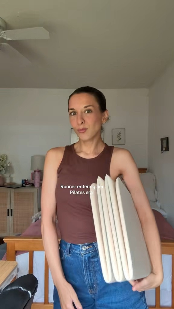 Runner entering my Pilates era. Running long, running fast, getting strong 💪🏼🏃🏻‍♀️ bought some goodies from Stakt to help me!

#LTKActive #LTKSaleAlert #LTKfitnessgoals