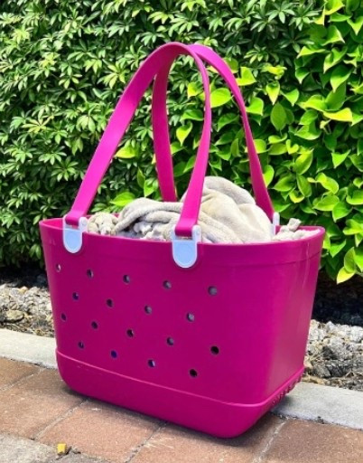 The perfect kid-friendly bag! 

#LTKU #LTKOver40 #LTKmomlife