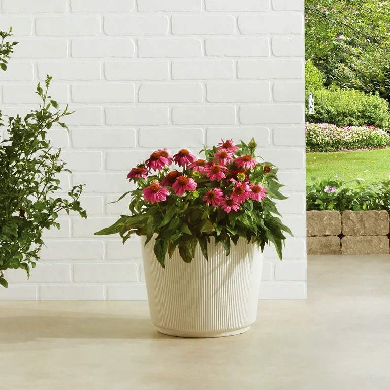 Mainstays Parker 13.9" x 13.9" x 11.4" Round Vanilla Dream 100% Recycled Resin Planter | Walmart (US)
