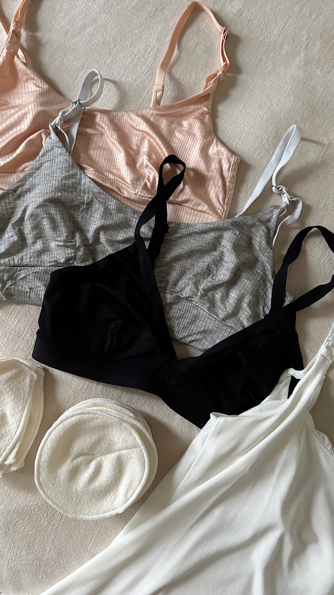 My favorite nursing bras & nursing tank are up to 35% off with code BFCM #ad @itsbodily 

Postpartum 
Cyber Monday 

#LTKCyberWeek