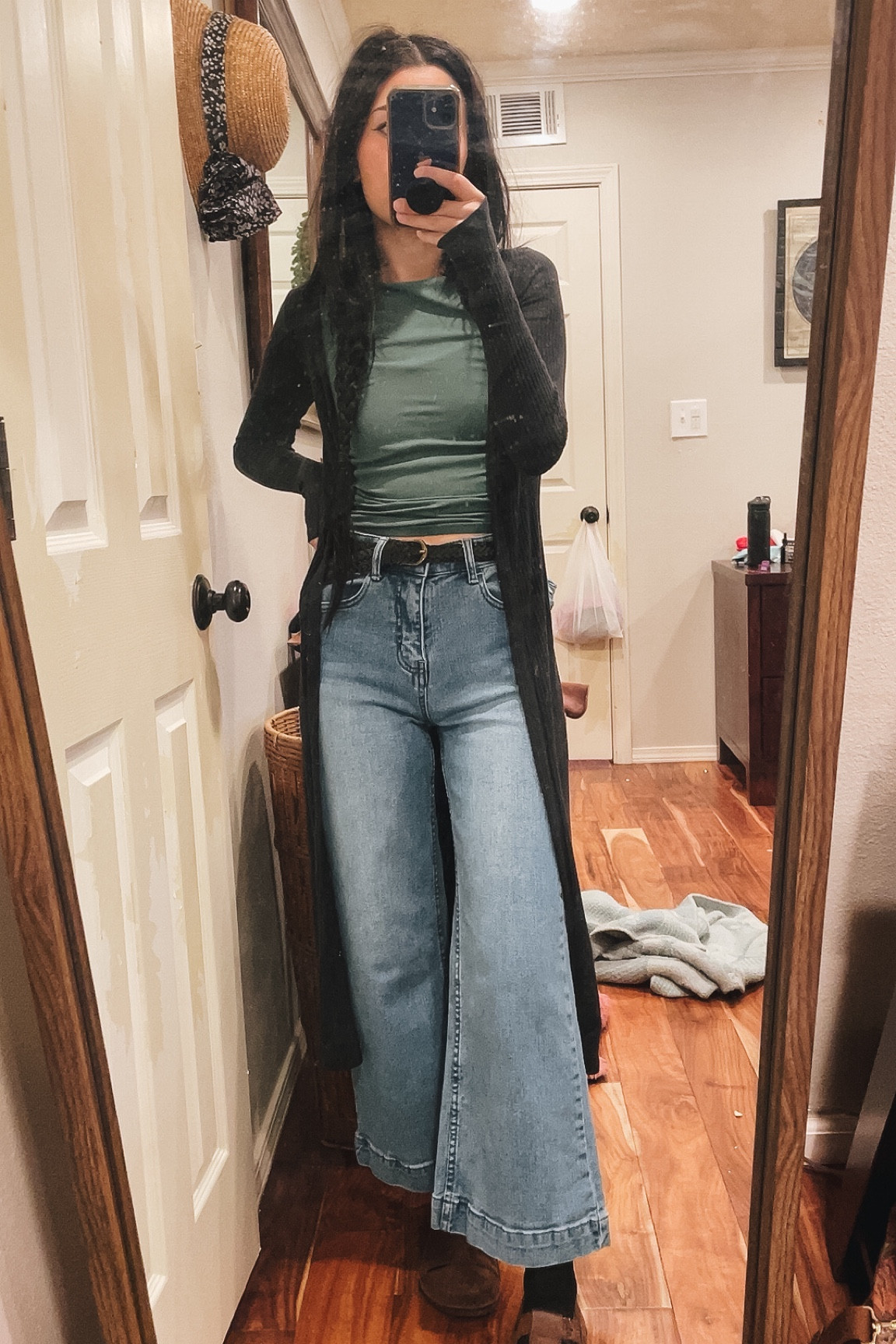 Mom fit of sorts 🖤