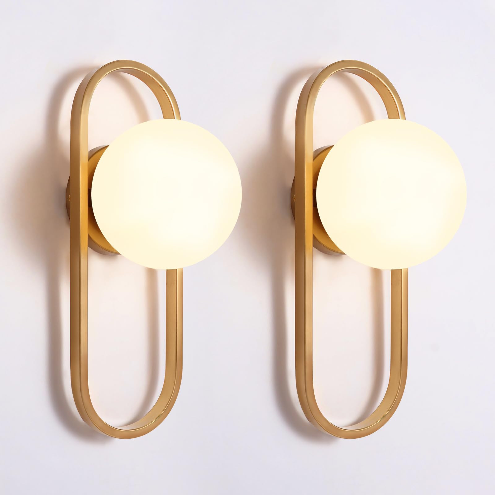Juego de 2 apliques de pared dorados con pantalla de cristal de globo blanco, luces de pared para... | Amazon (US)