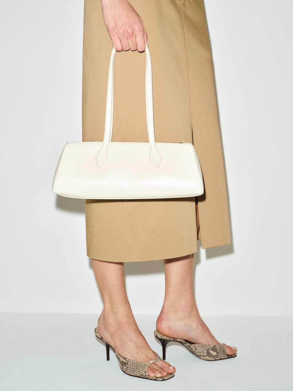 Sofia East West Shoulder Bag | Reformation (Global)