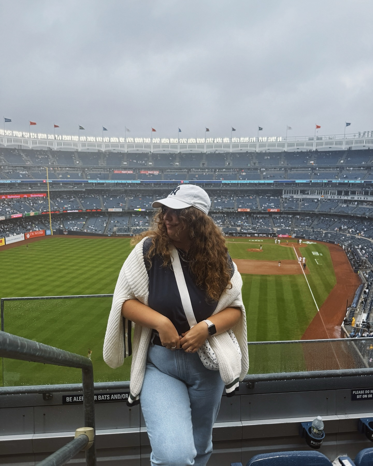 let’s go yankees! ⚾️🏟️💙

.
.
.

#baseballoutfit #nycblogger #nycinfluencer #yankeestadium #yankeegame #gamedayoutfit #nycstyle #nyclifestyle