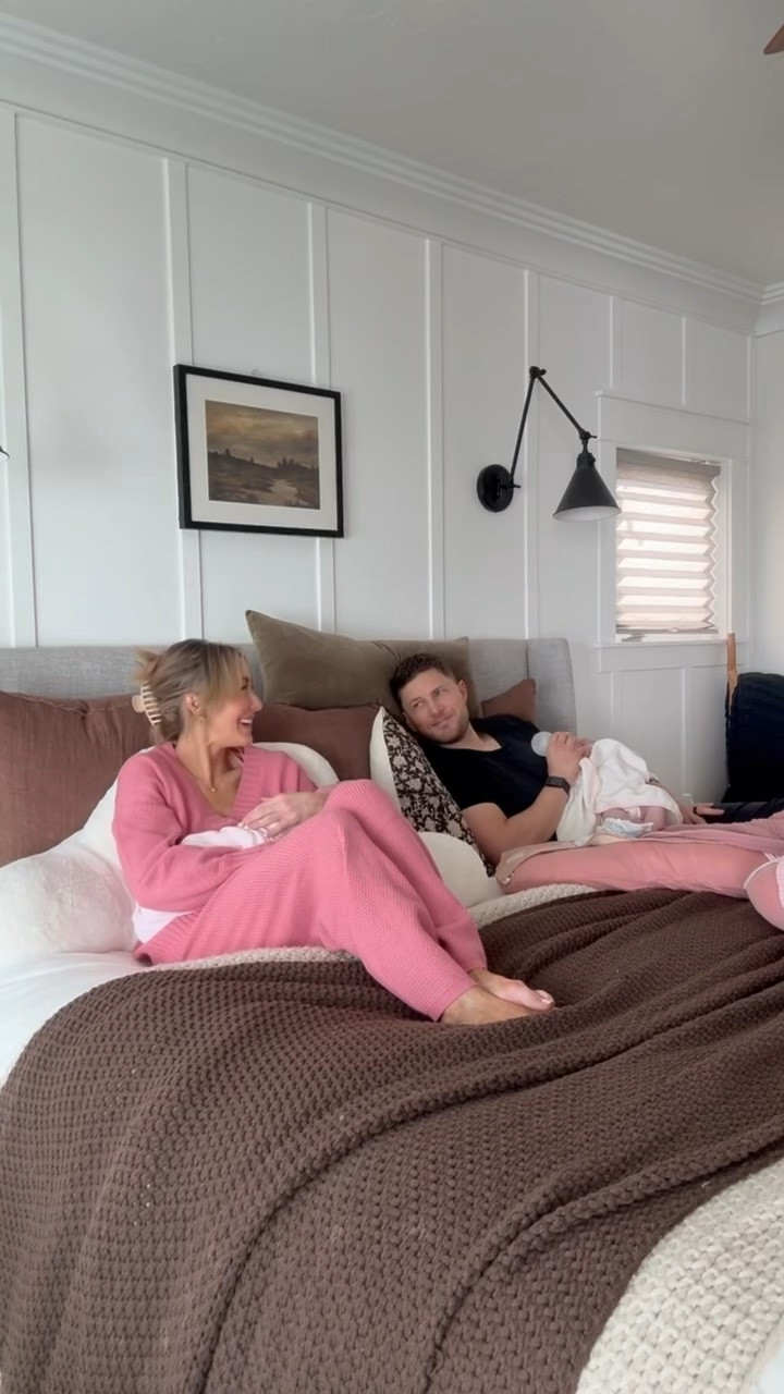 Bath time for the twinnies 🎀🫧

#LTKBaby #LTKWatchNow #LTKFamily