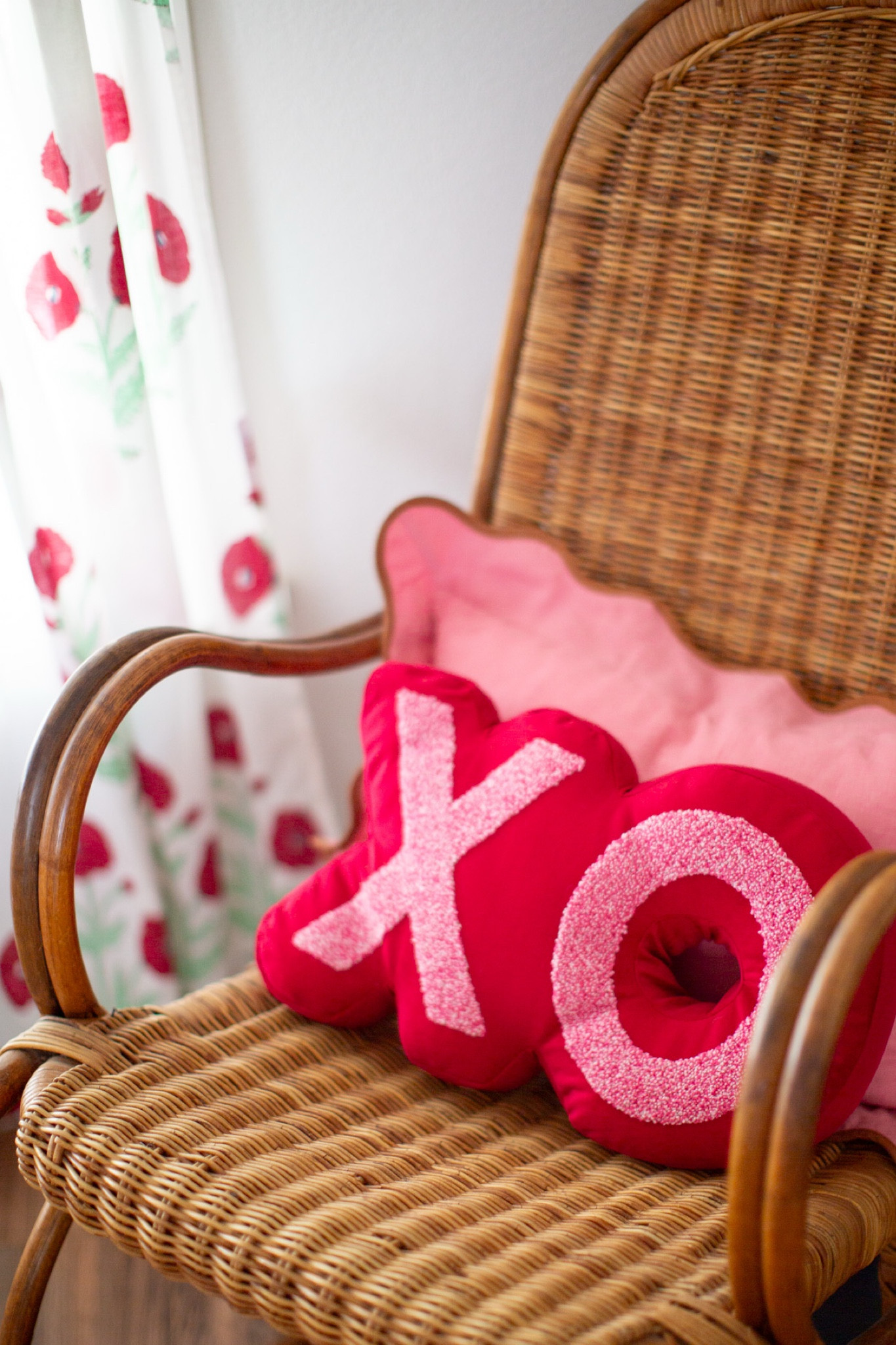 Valentines throw pillow 

#LTKSeasonal #LTKFindsUnder100 #LTKHome