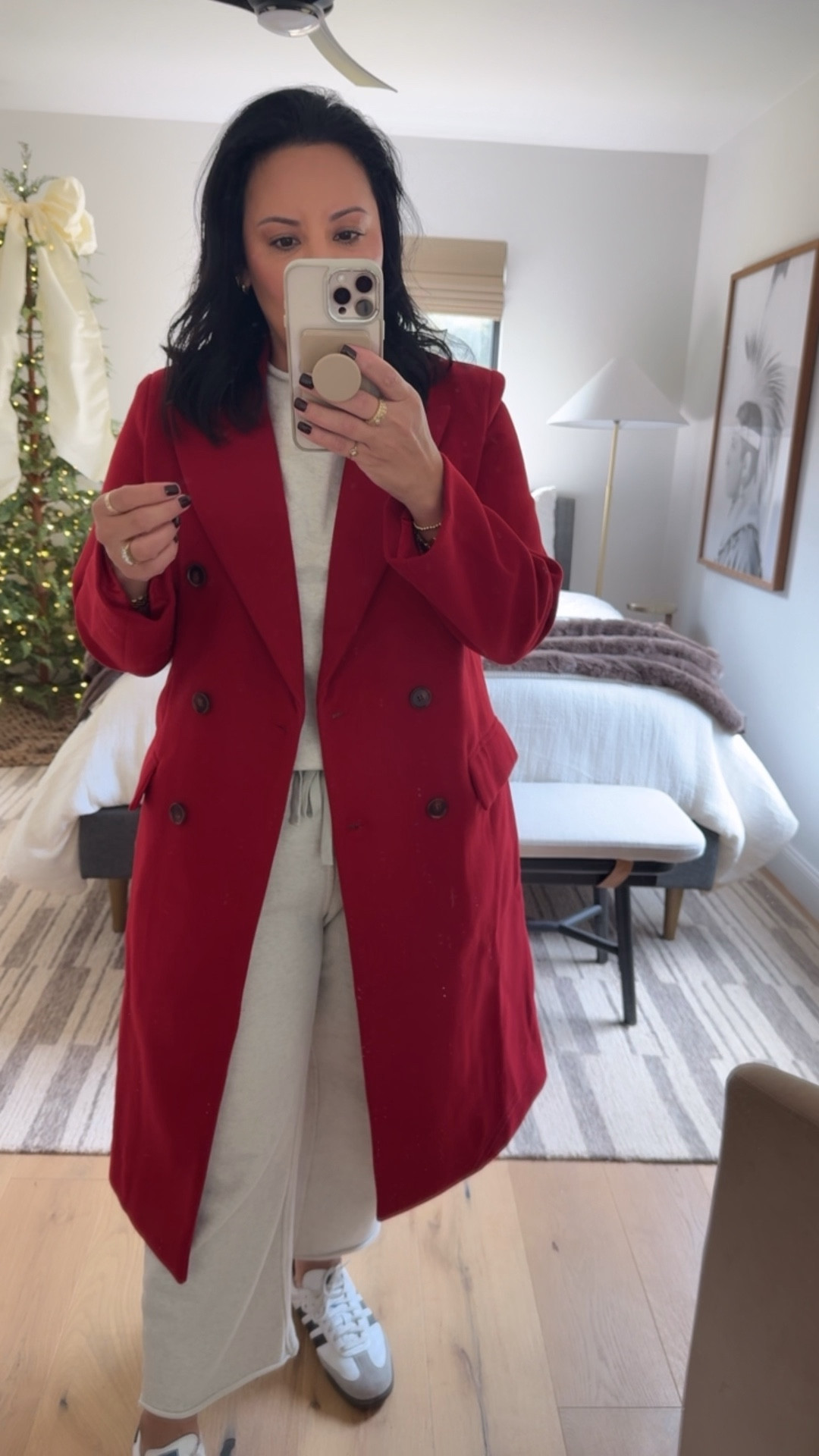 Wearing a size large (I’m a size 10) (fits tts). This coat is SO good! I give it a 10 out of 10! It’s lined, has pockets, and looks way more expensive than $48! 

#LTKFindsUnder50 #LTKWorkwear #LTKMidsize