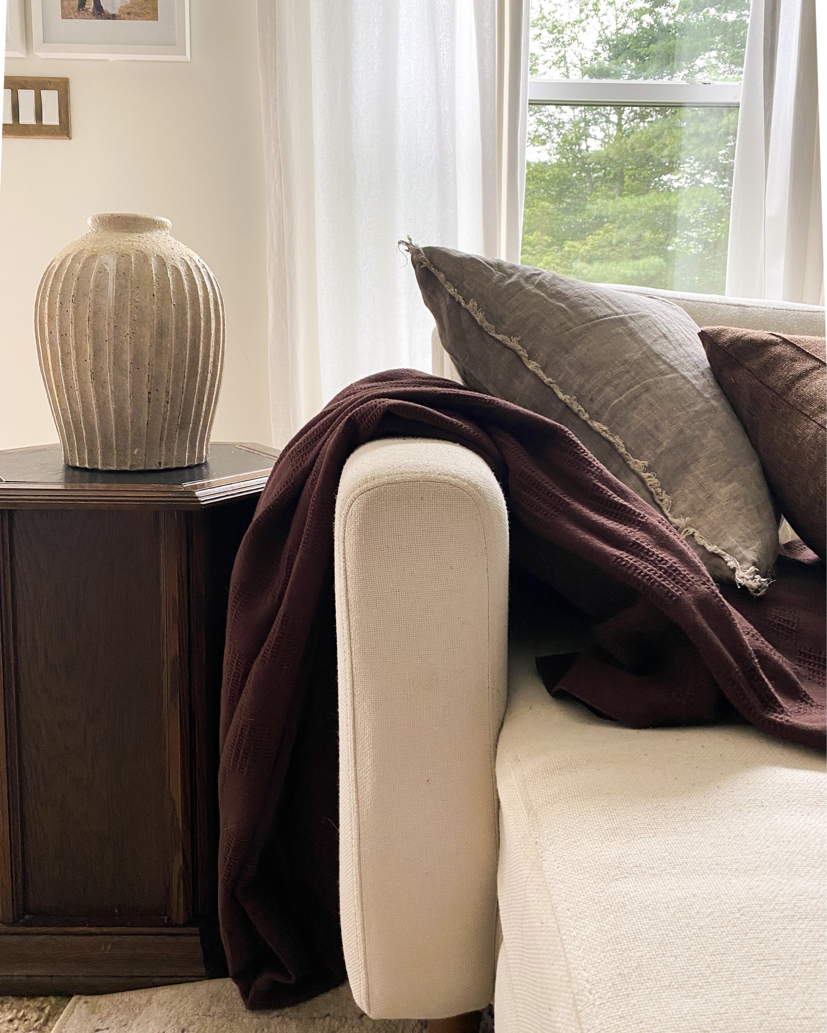 Deep brown and neutral tones to transition your home decor into fall 

#LTKhome #LTKstyletip #LTKsalealert