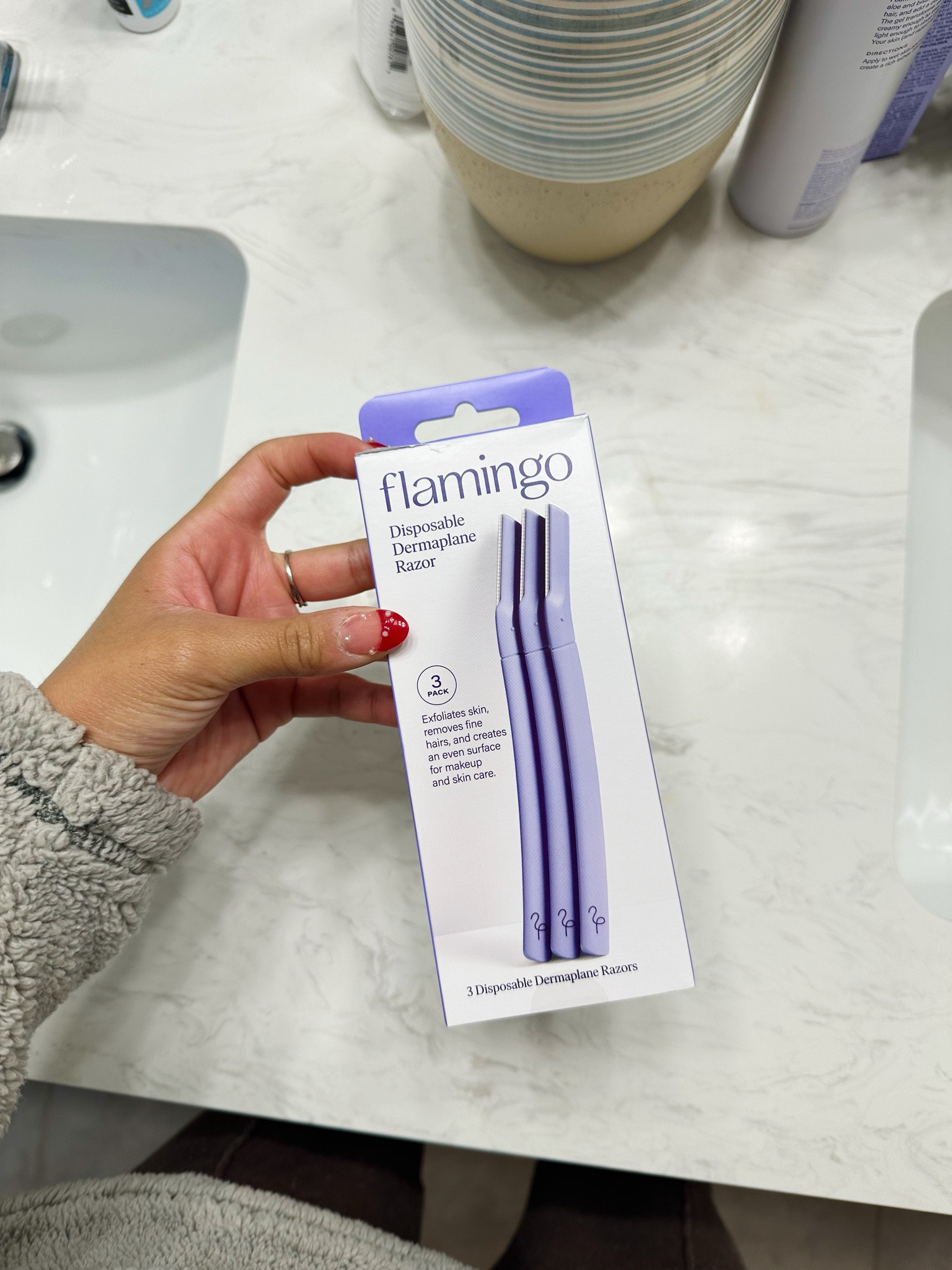 i love these flamingo dermaplane razors!!i HIGHLY recommend them!!🫧 

#LTKGiftGuide #LTKfindsunder50 #LTKstyletip