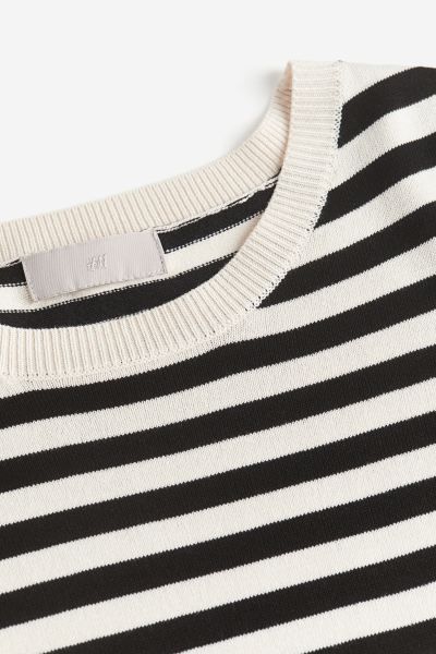 Fine-knit top - Cream/Black striped - Ladies | H&M GB | H&M (UK, MY, IN, SG, PH, TW, HK)