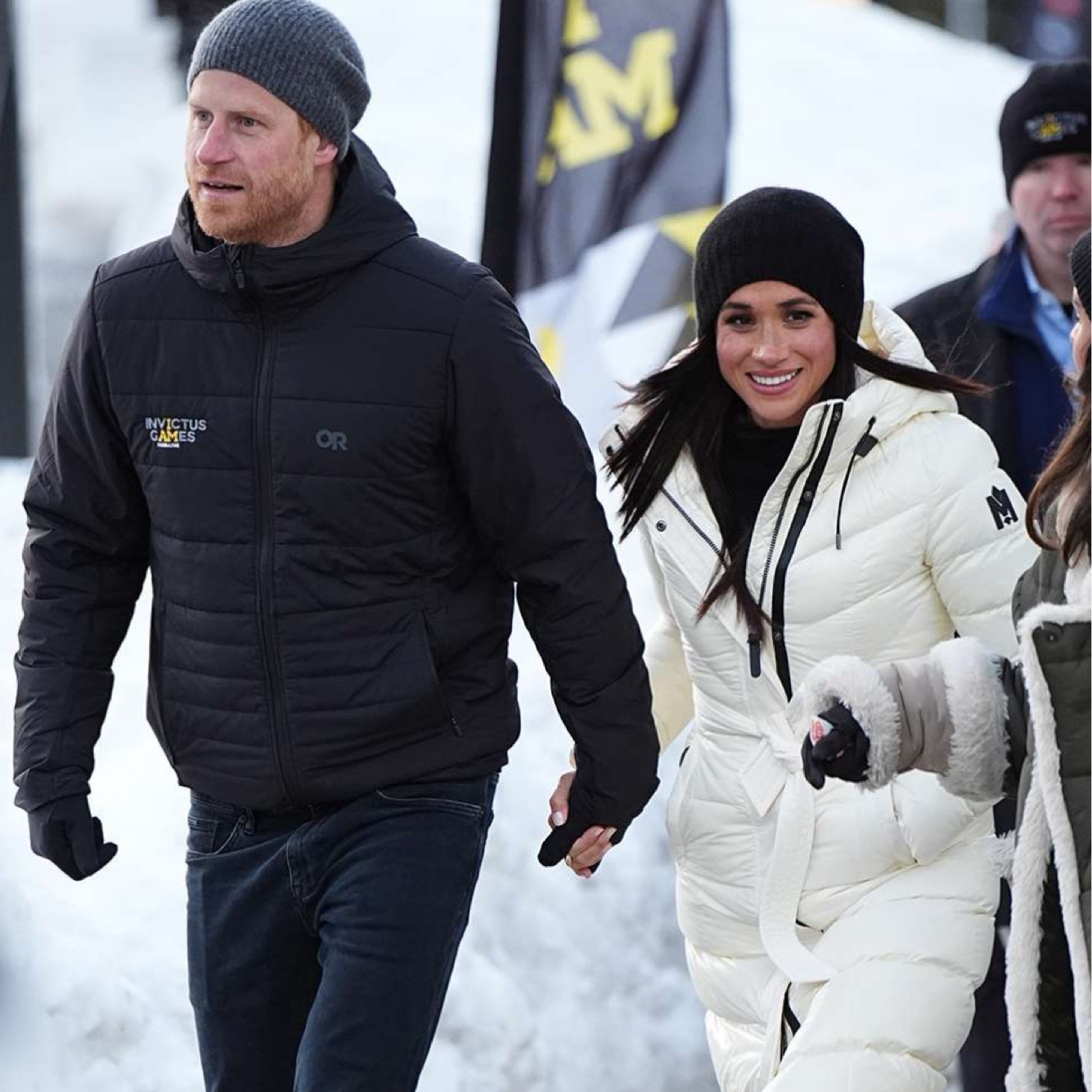 Après Ski Chic taken to a whole new style level in Whistler this morning with #MeghanMarkle

#LTKStyleTip #LTKOver40 #LTKSeasonal