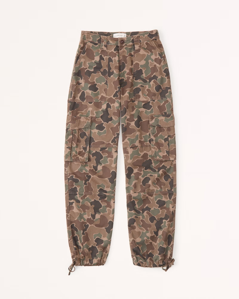 Women's 90s Baggy Cargo Pants | Women's Bottoms | Abercrombie.com | Abercrombie & Fitch (US)