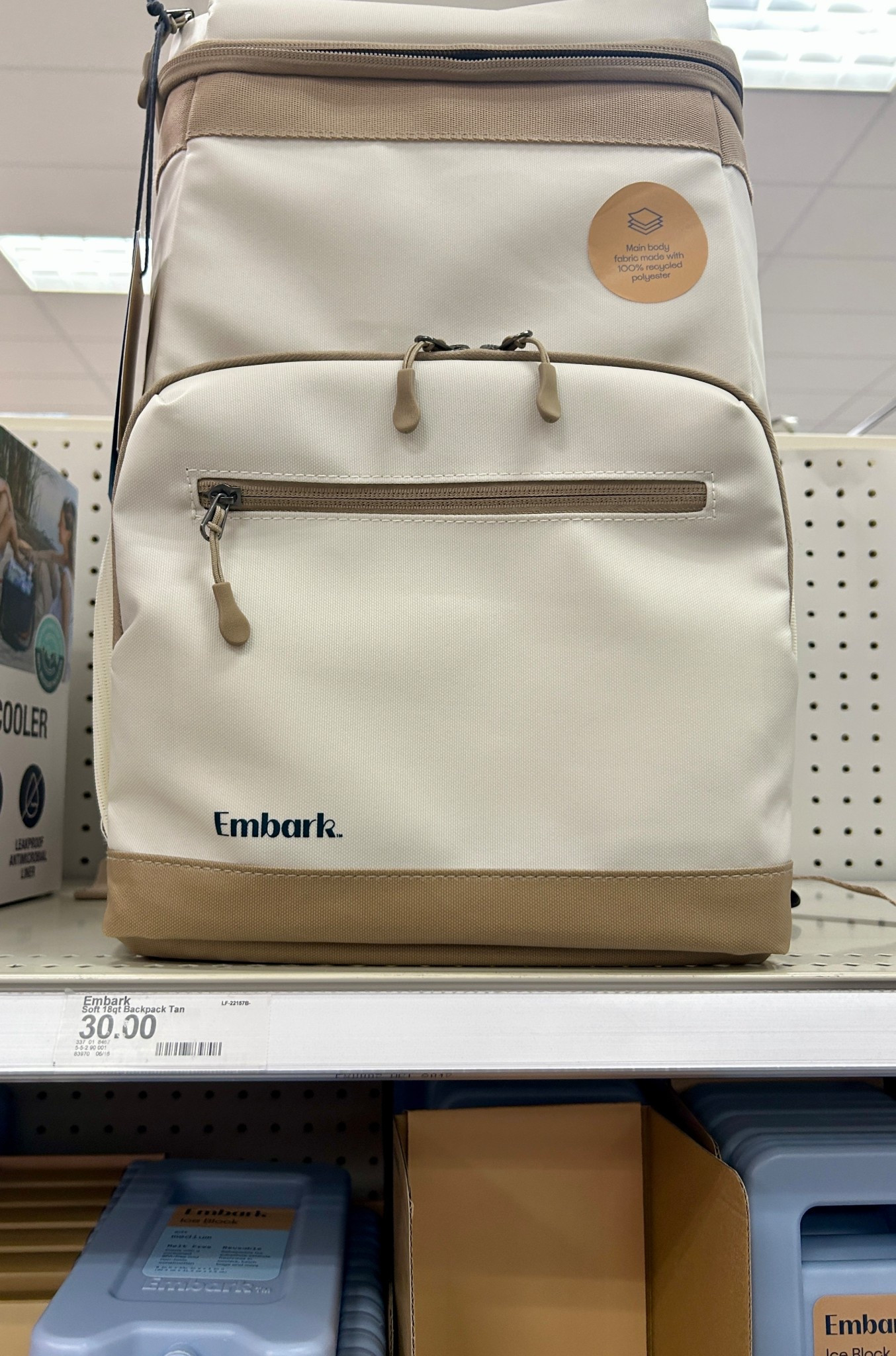 if you’re looking for a nice looking lunchbox to take your food when you’re on-the-go, i found this aesthetic looking one at target ☺️ maybe also a good option for a date/meetup at a park #targetfinds 

#LTKStyleTip
