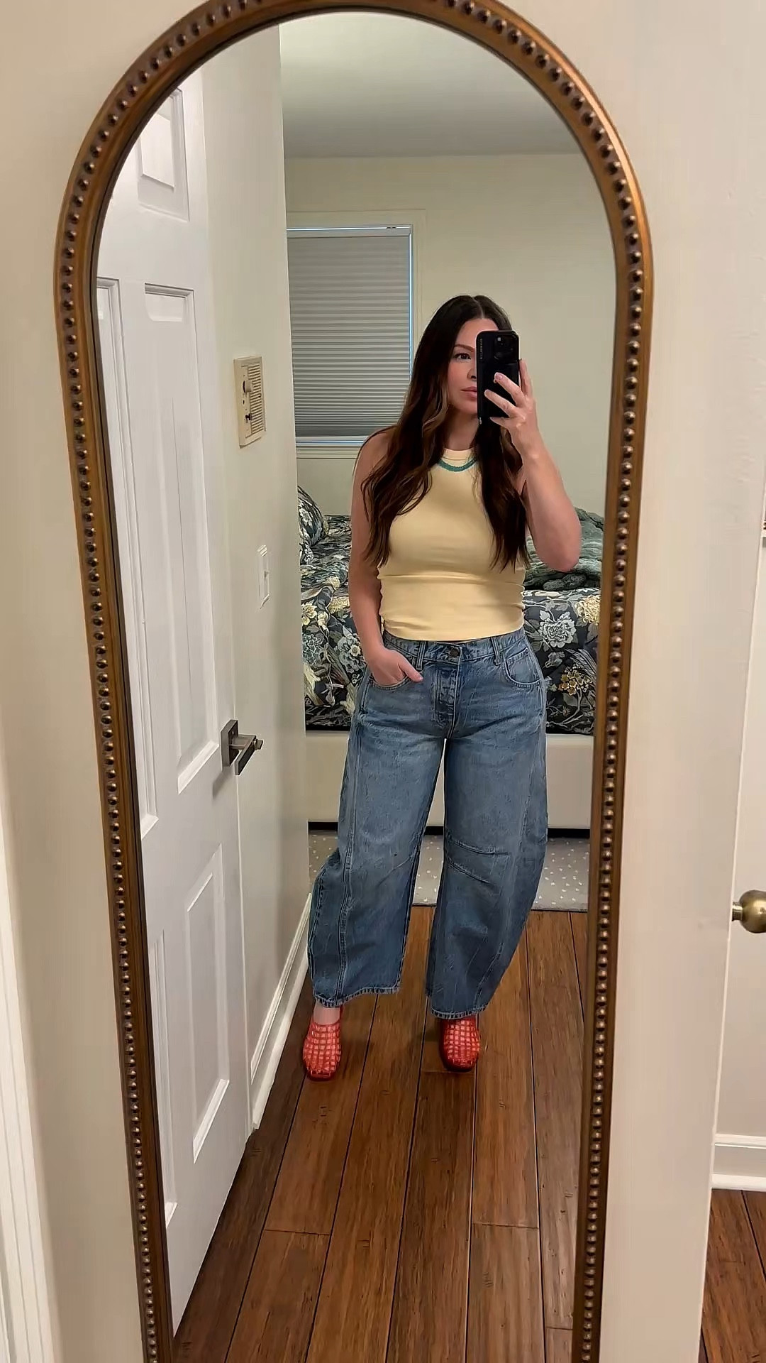 Colorful and Casual OOTD

27 jeans, M top, 8 shoes