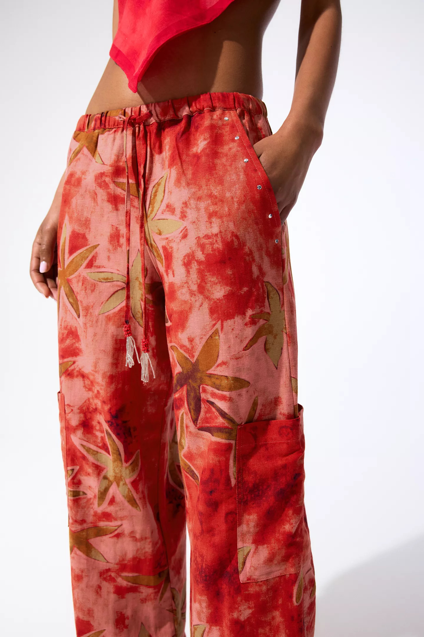 Rustic floral trousers | PULL and BEAR UK