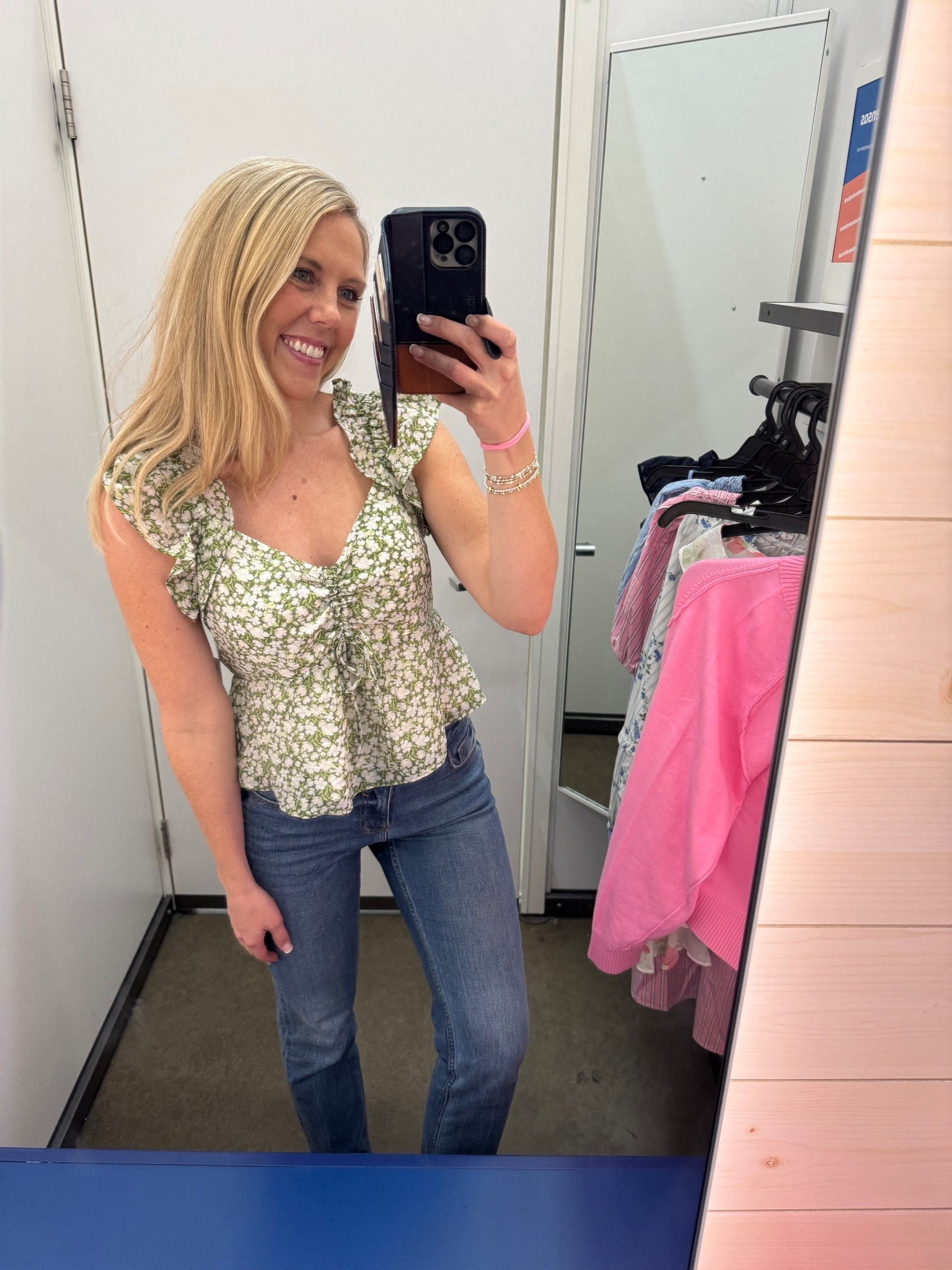 On sale for $23.99 and comes in 4
color options!

#LTKSpringSale #LTKootd #LTKSaleAlert