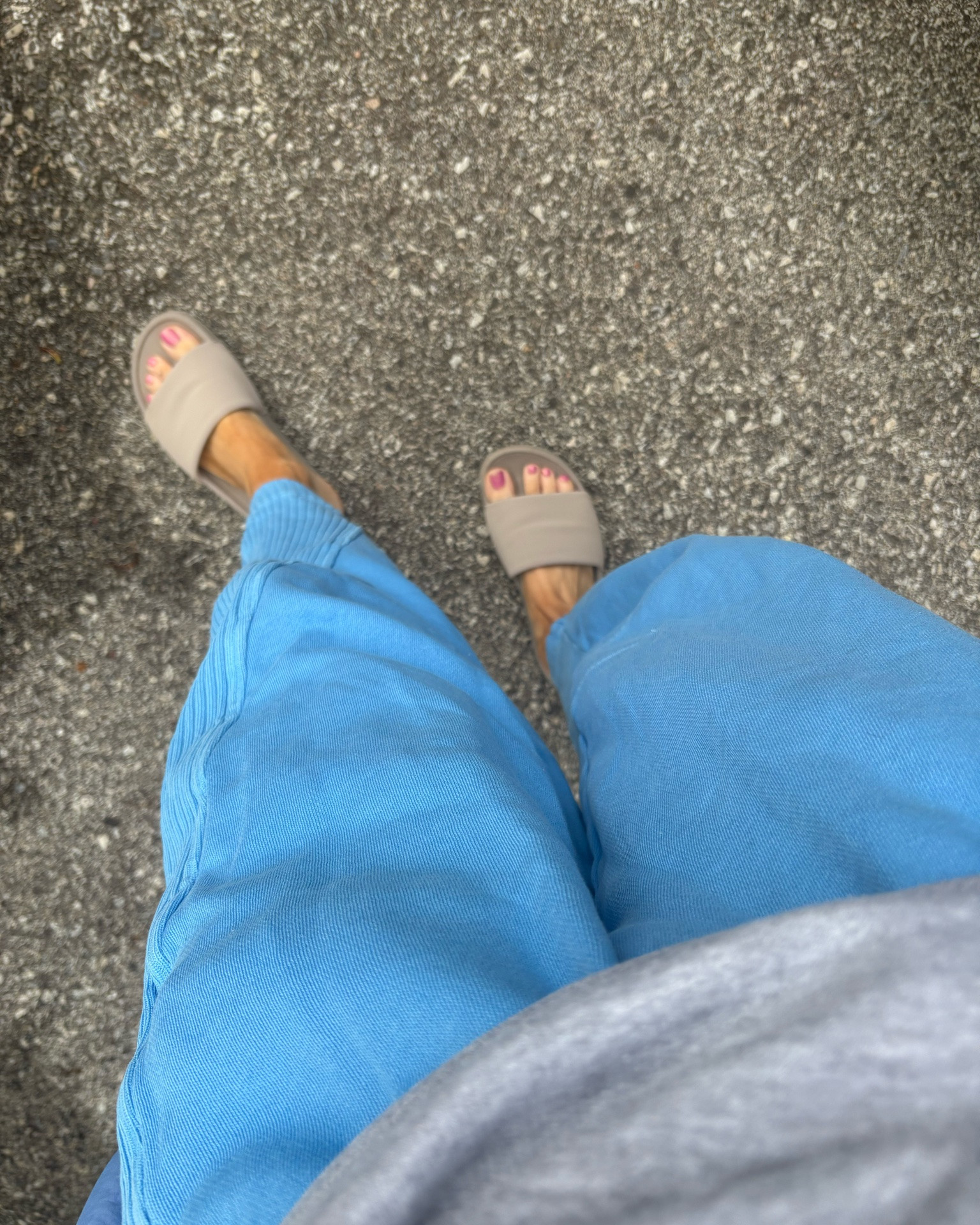 Not feeling the best- grabbed the coziest outfit I have!

#LTKootd #LTKSaleAlert #LTKPetite