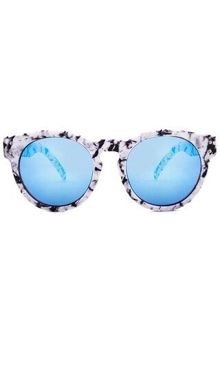 Quay High Emotion Sunglasses in White Marble | Revolve Clothing