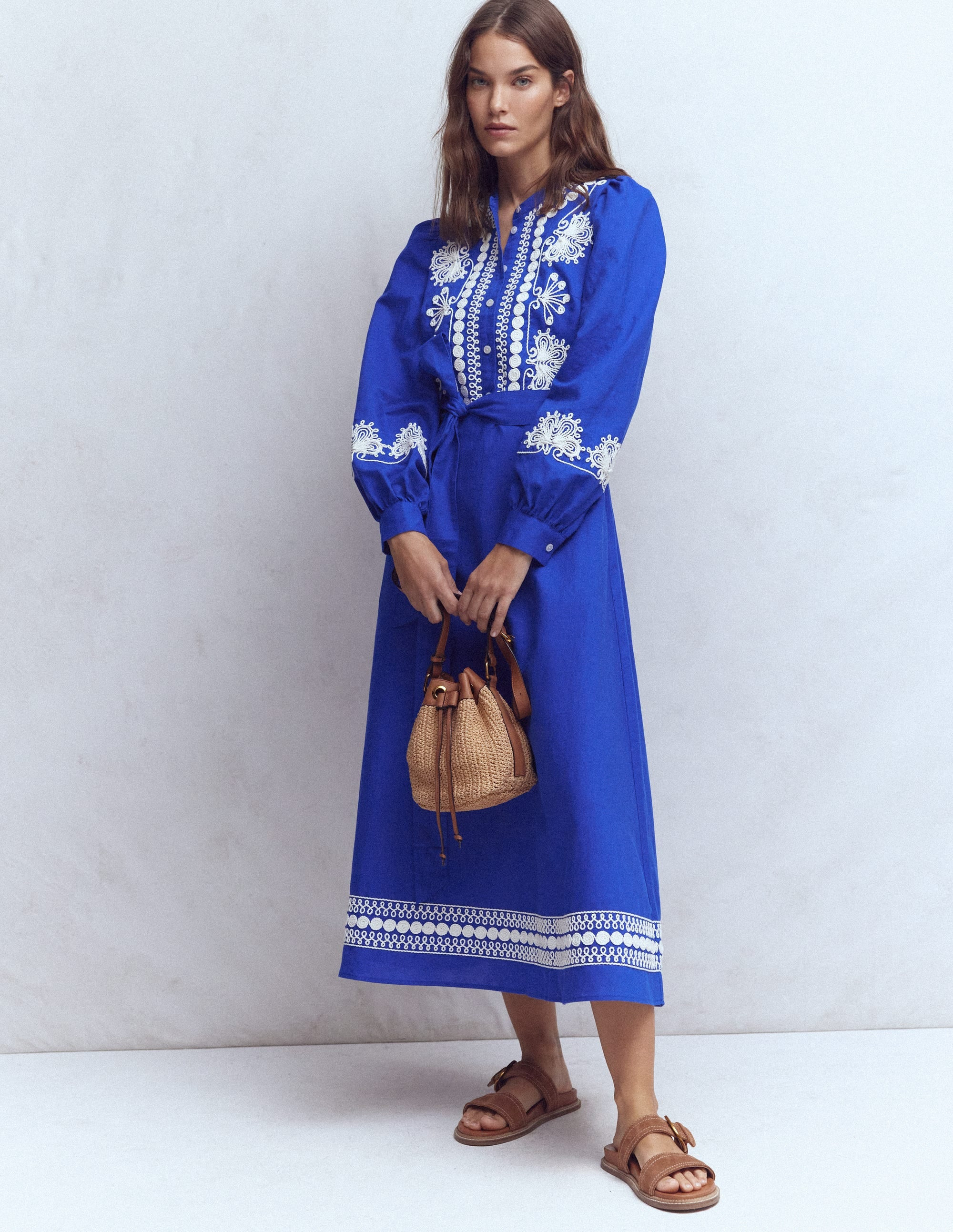 Ava Midikleid aus Leinenmischgewebe-Blaue Stickerei | Boden DE