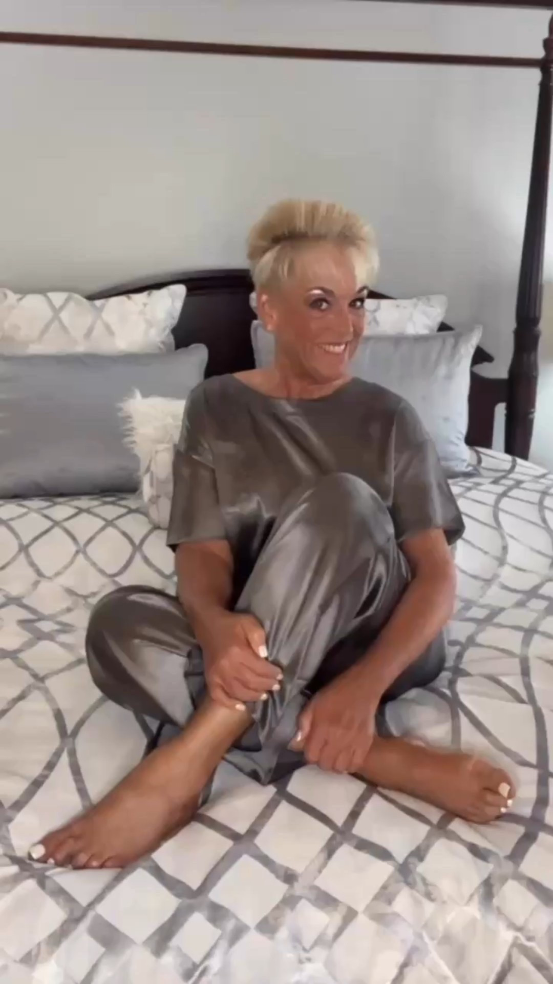 Silky Loungewear
Silky Pajama Sets
Sleepwear 