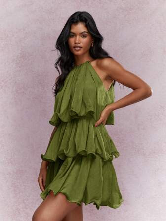 MISSGUIDED Boho Elegant Tiered Ruffle Mini Dress Sleeveless Halter Neck Party Dress St. Patrick's Day Irish-Themed Special Occasion Pleated Flowy Green Holiday Outfit Cute Sundress | SHEIN