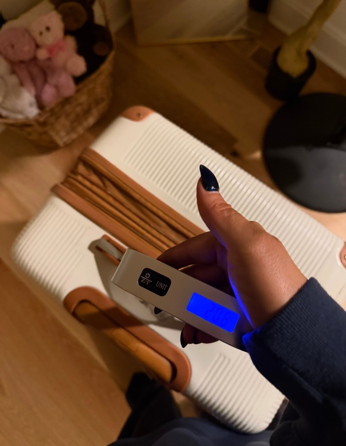 POV: you never pay overweight baggage fees again ✈️👏 This mini luggage scale is a travel MUST-have — lightweight, accurate, and saves you $$$ before you even leave the house. I keep this in my carry-on for every trip 🙌


#travelmusthave #luggagescale #amazonfinds #travelessentials #airporthacks #packingtips #overpacker #travelhack #carryonessentials #vacayready #ltktravel #ltkfinds #amazonmusthaves #momtravel #travelsmart

#LTKootd #LTKmomlife #LTKTravel