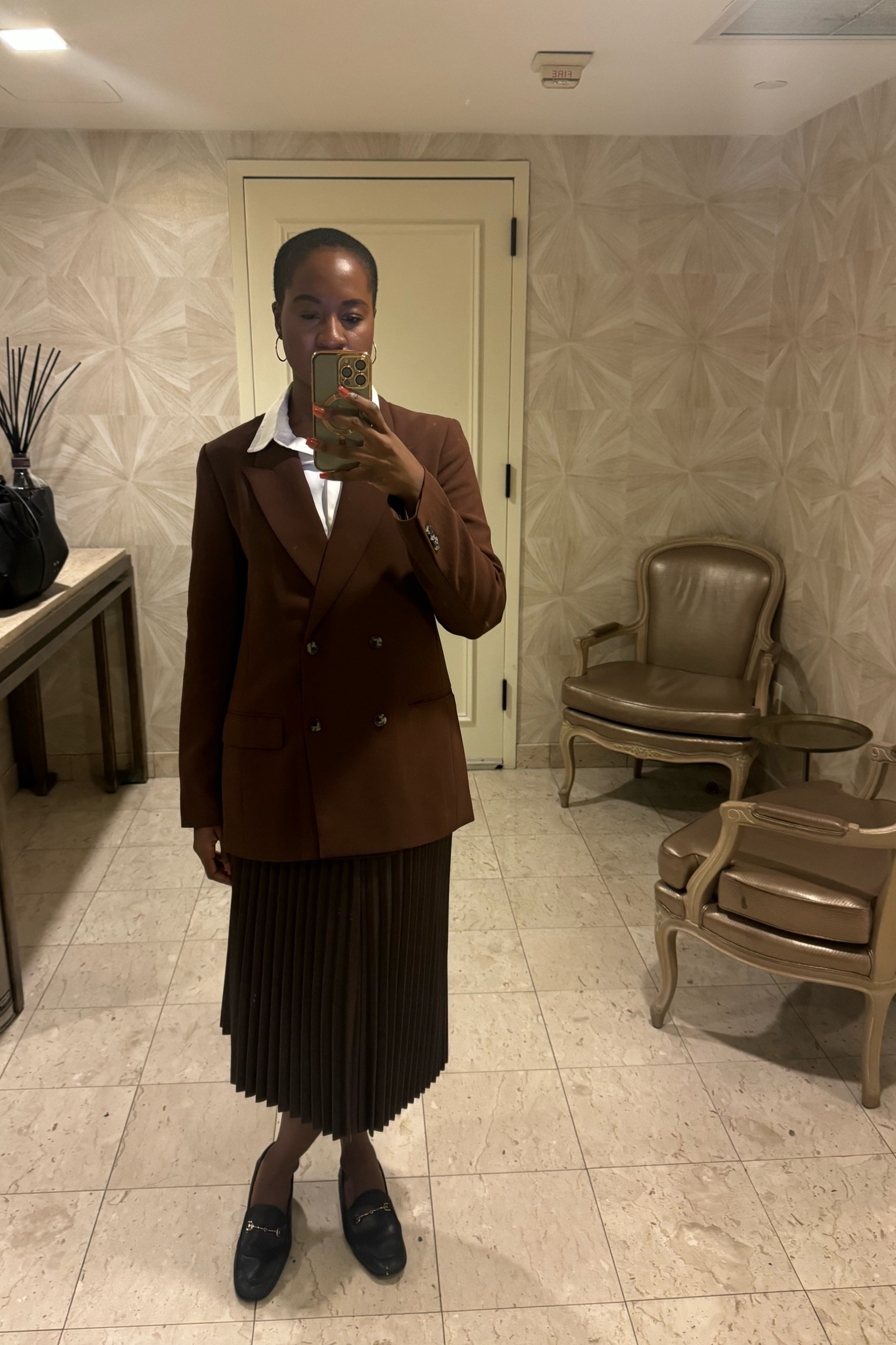 Brown is the new black #workootd #ootd #bananarepublicfactory #aritzia 

#LTKStyleTip #LTKWorkwear