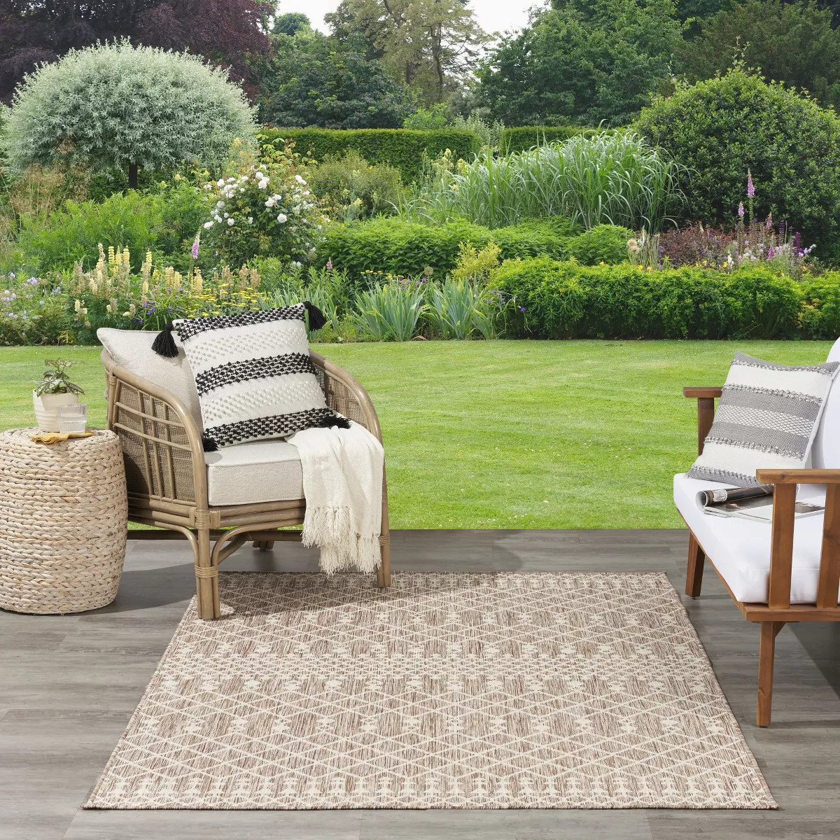Nourison Positano Moroccan Trellis Flatweave Low Pile Indoor Outdoor Area Rug Beige 5' x 7' | Target