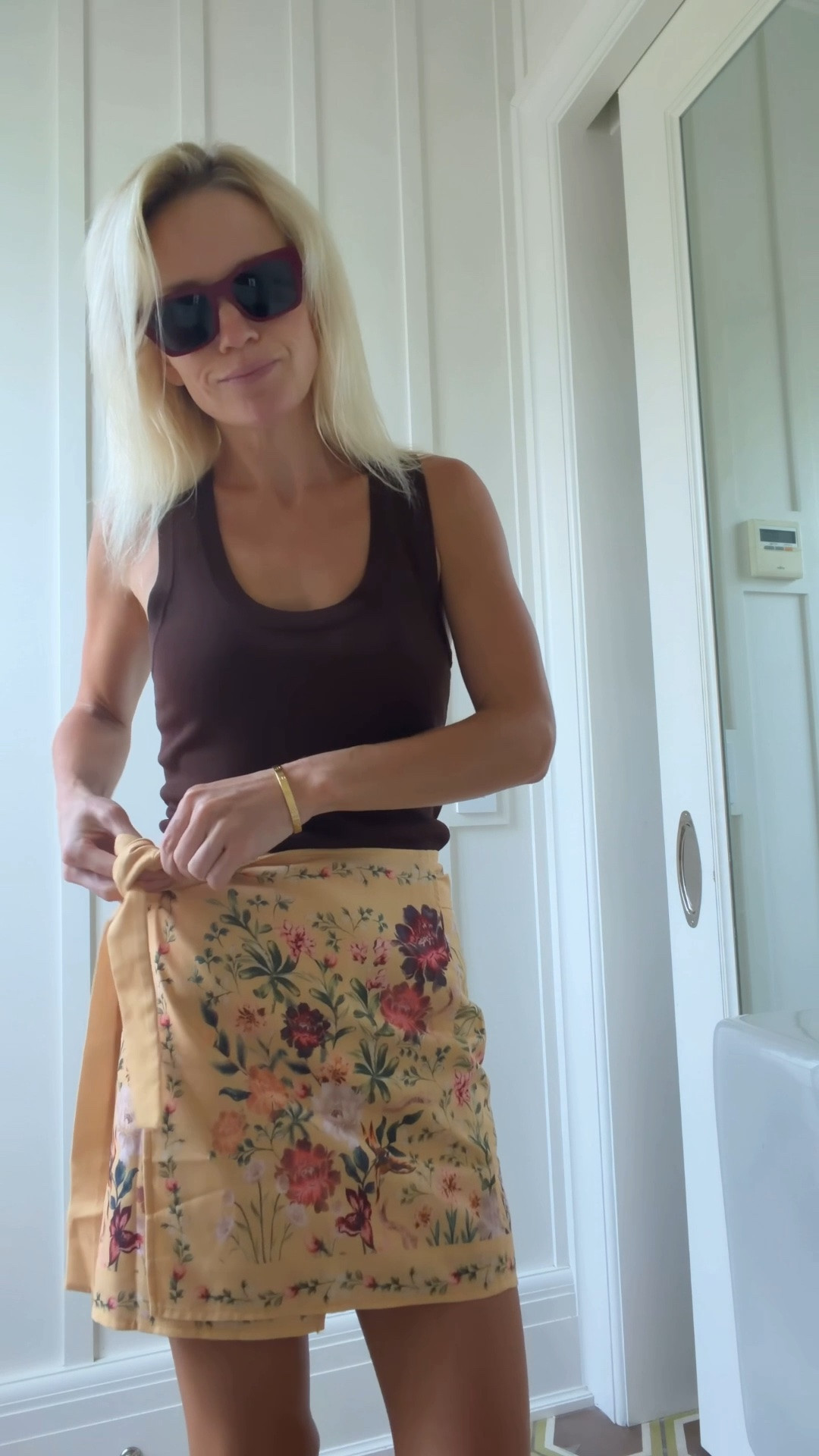 @Commense has the cutest stuff right now! This linen wrap floral skirt is giving agua bendita vibes

#LTKootd #LTKSaleAlert #LTKSwim