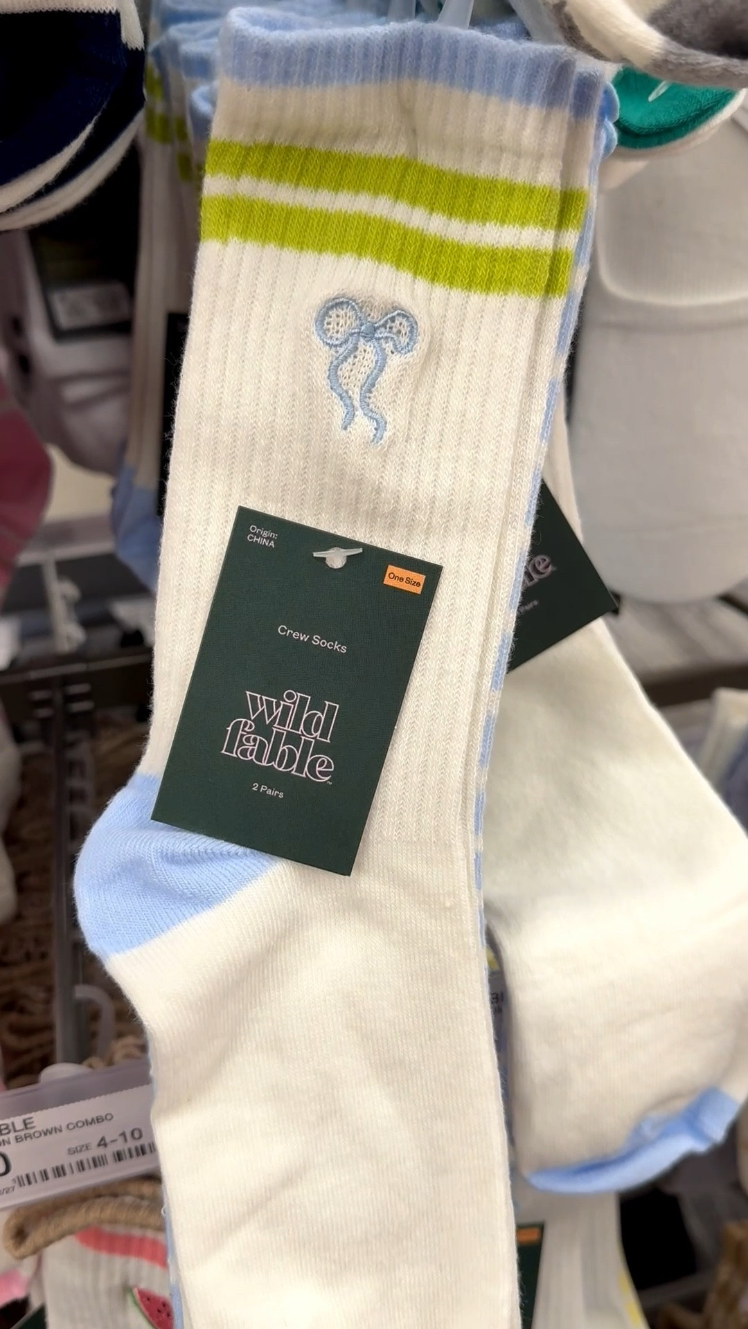 This 2-pack is the softest set of crew socks I’ve ever felt. And look how cute! 🎀

#crewsocks #cutecrewsocks #summeroutfit #womenscrewsocks #summervacationoutfit #target #bowsocks #coquettebow

#LTKPetite #LTKMidsize #LTKPlusSize