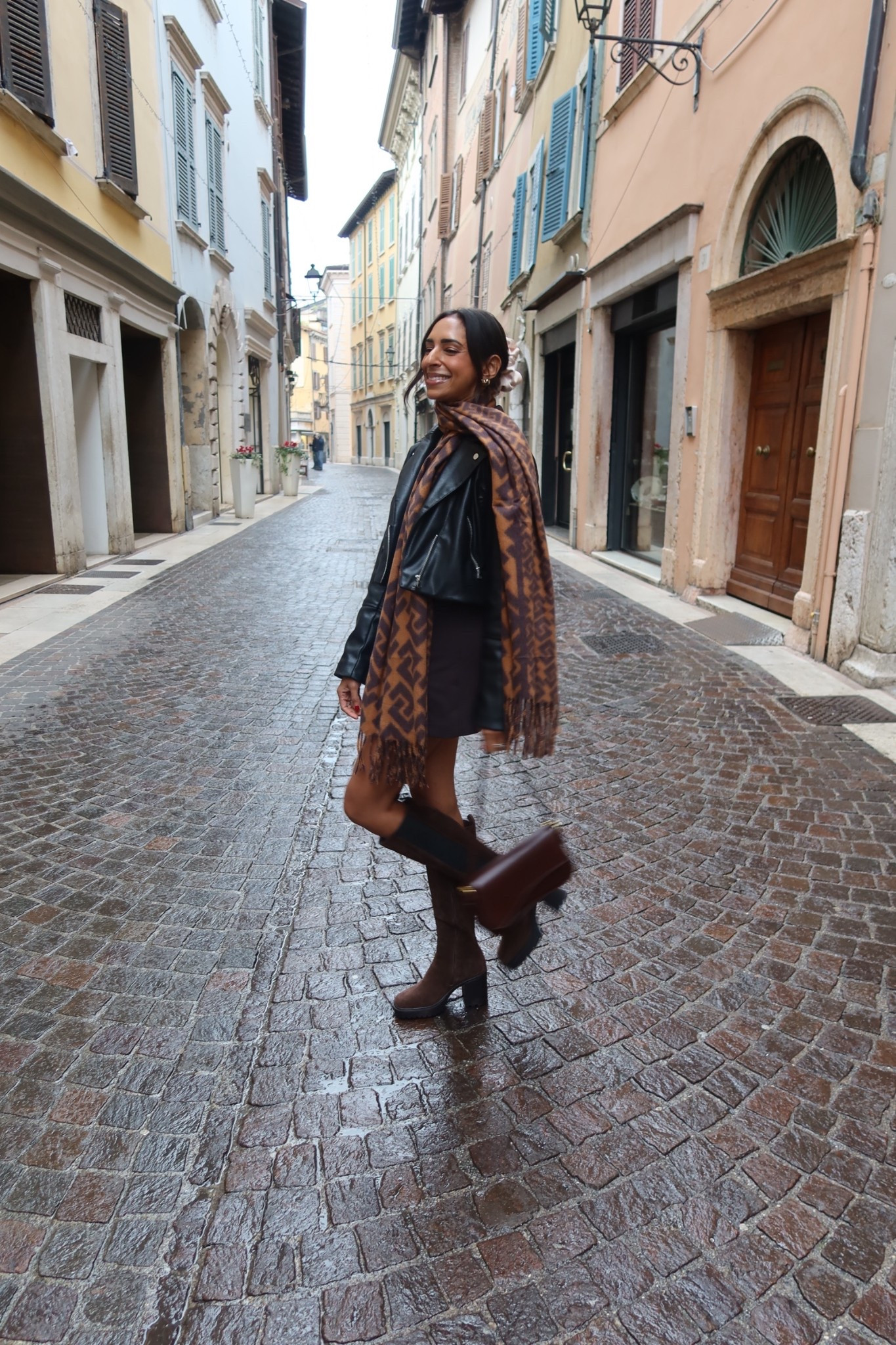 Best fall fit, scrunchie is a must!! Linked similar boots 