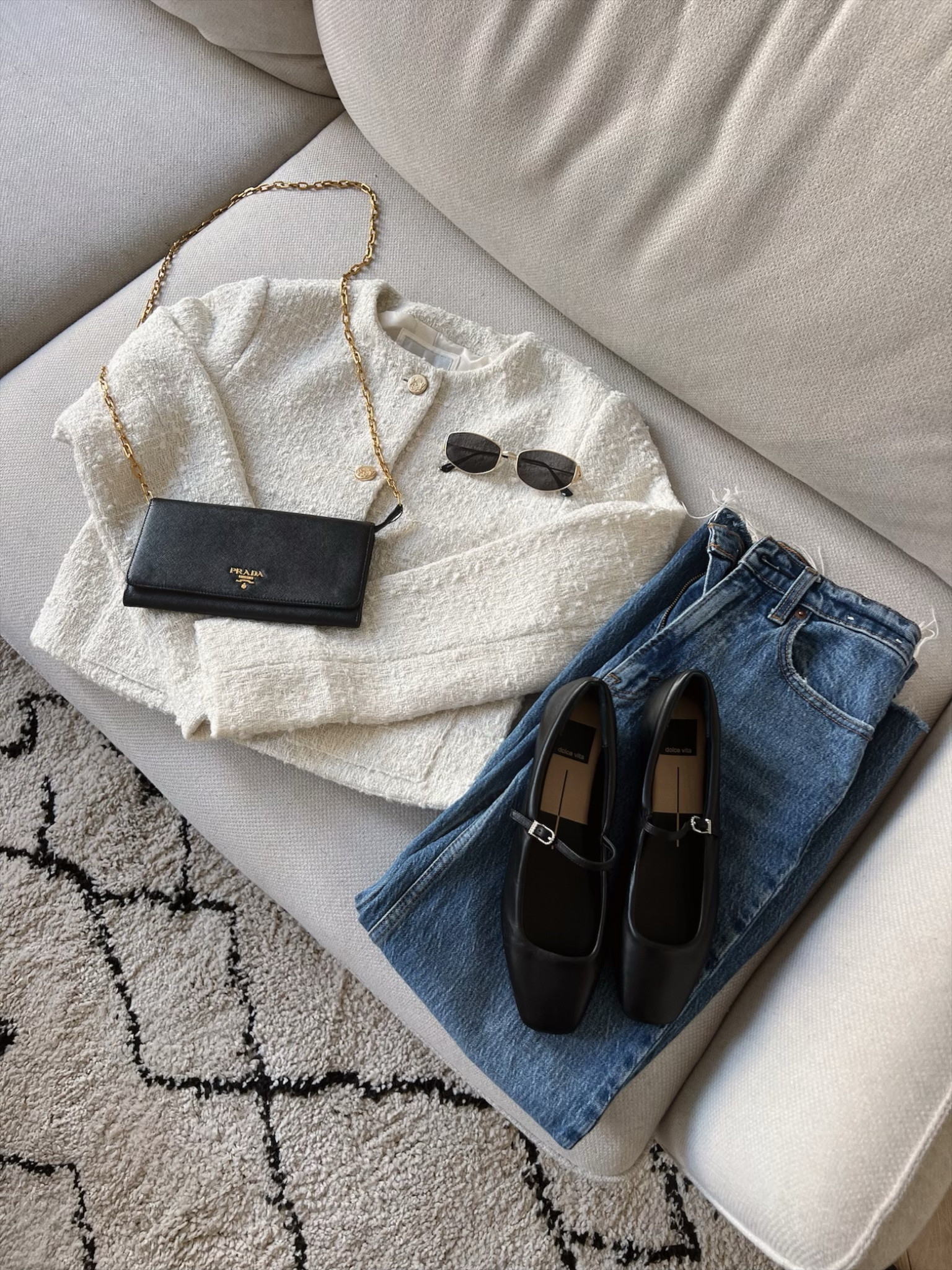 Paris #ootd 🤍

#springoutfit #parisoutfit #abercrombie #dolcevita 

#LTKshoecrush #LTKeurope #LTKstyletip