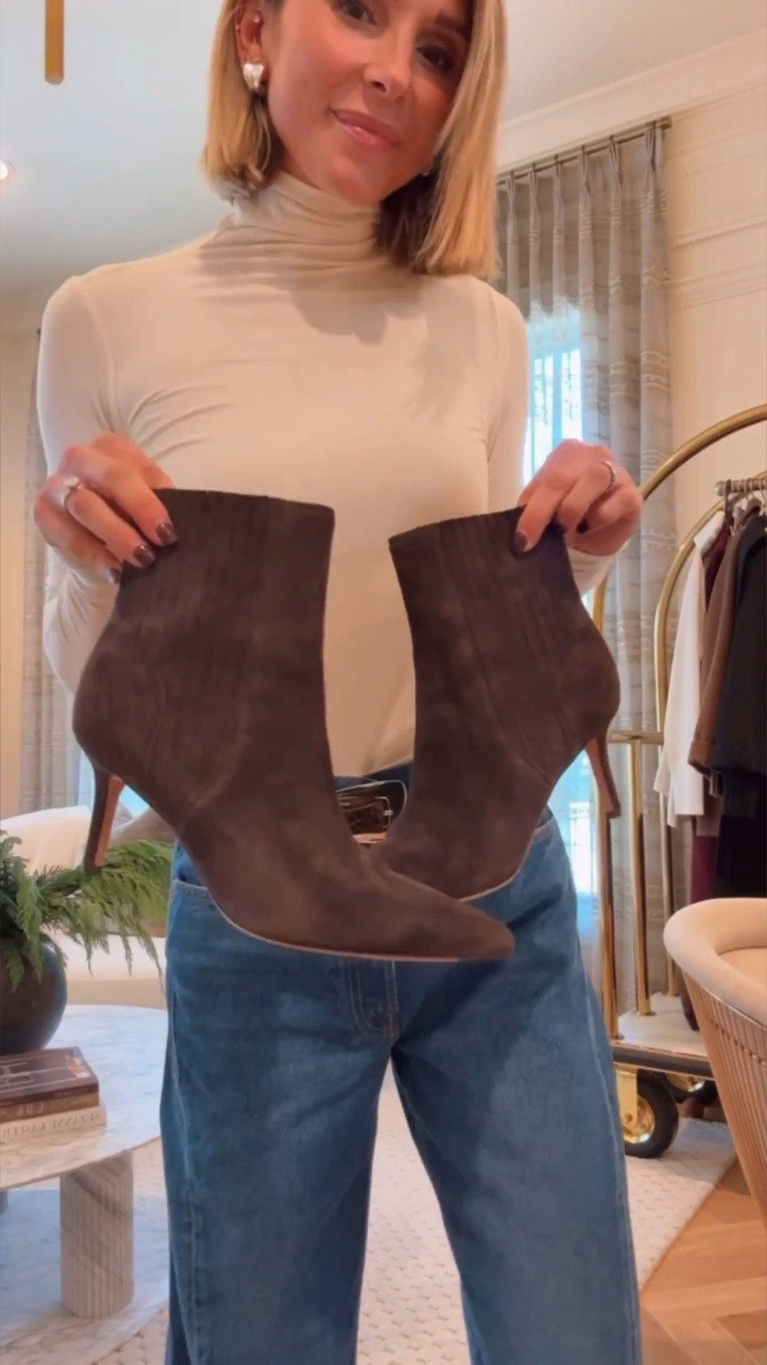 I see some sizes in stock for these mother twister sneak jeans that have been a favorite this season! Size down one size.

#LTKgrwm #LTKootd #LTKSeasonal