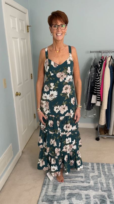 Abercrombie try on
Forest green floral tiered max dress
Wearing a size small tall

Over 50 fashion, tall fashion, workwear, everyday, timeless, Classic Outfits

Hi I’m Suzanne from A Tall Drink of Style - I am 6’1”. I have a 36” inseam. I wear a medium in most tops, an 8 or a 10 in most bottoms, an 8 in most dresses, and a size 9 shoe. 

fashion for women over 50, tall fashion, smart casual, work outfit, workwear, timeless classic outfits, timeless classic style, classic fashion, jeans, date night outfit, dress, spring outfit

#LTKwedding #LTKover40 #LTKstyletip