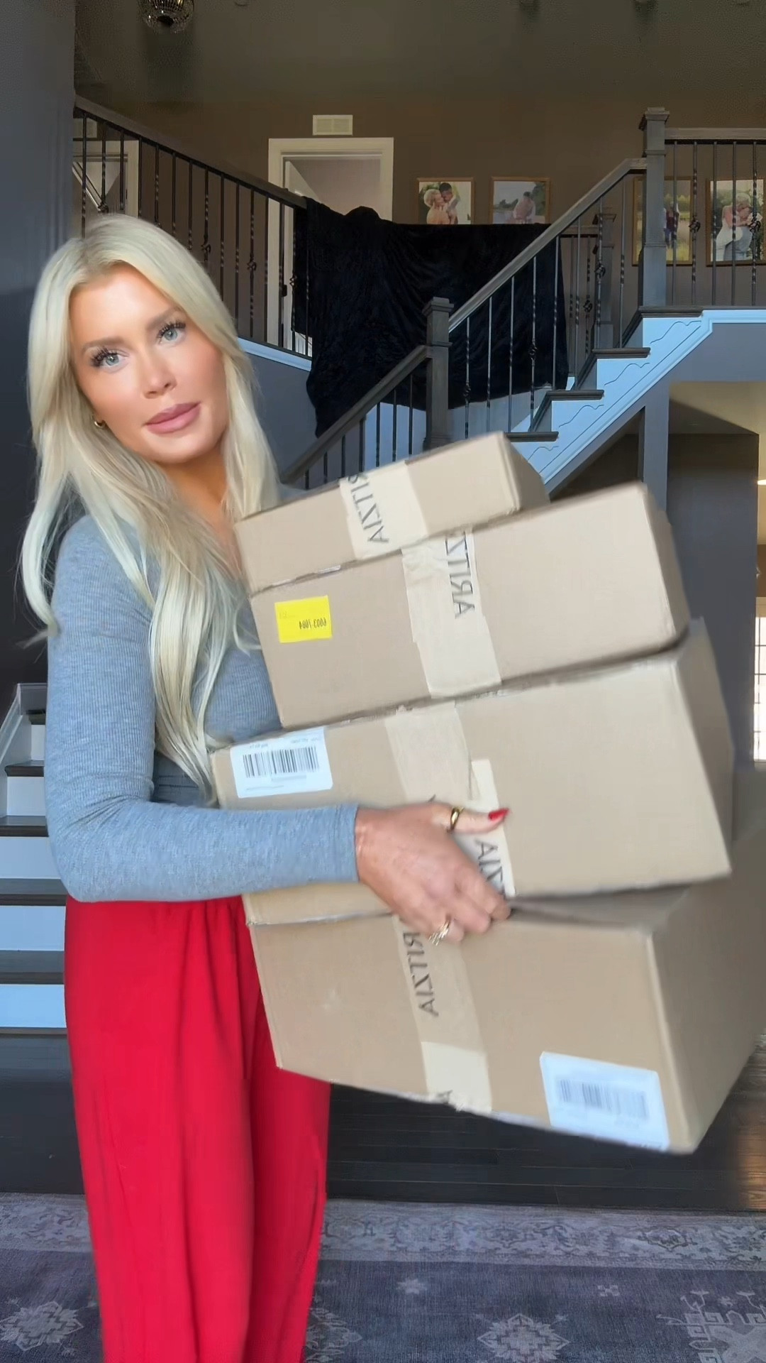 Aritzia Haul 🤍 Coats + Fur + Cashmere Part 1

#LTKootd #LTKCyberWeek #LTKGiftGuide