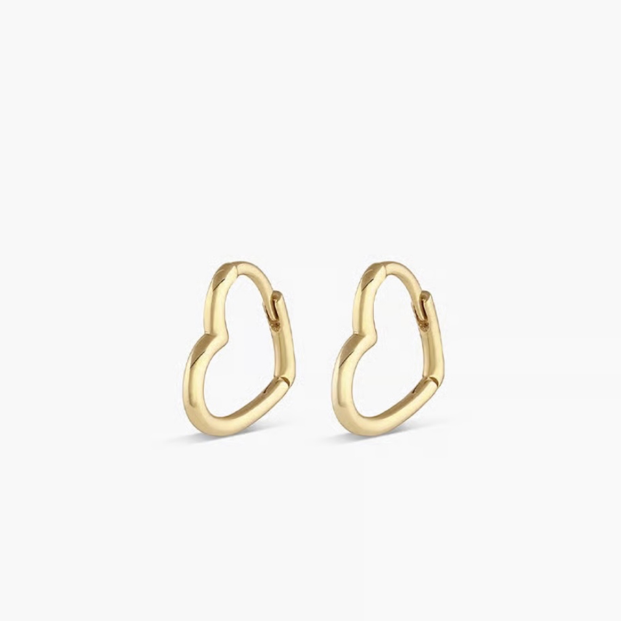 Obsessed. #earrings #jewelry #gorjana #holidaygiftguide #gifts 

#LTKSeasonal #LTKHoliday #LTKGiftGuide