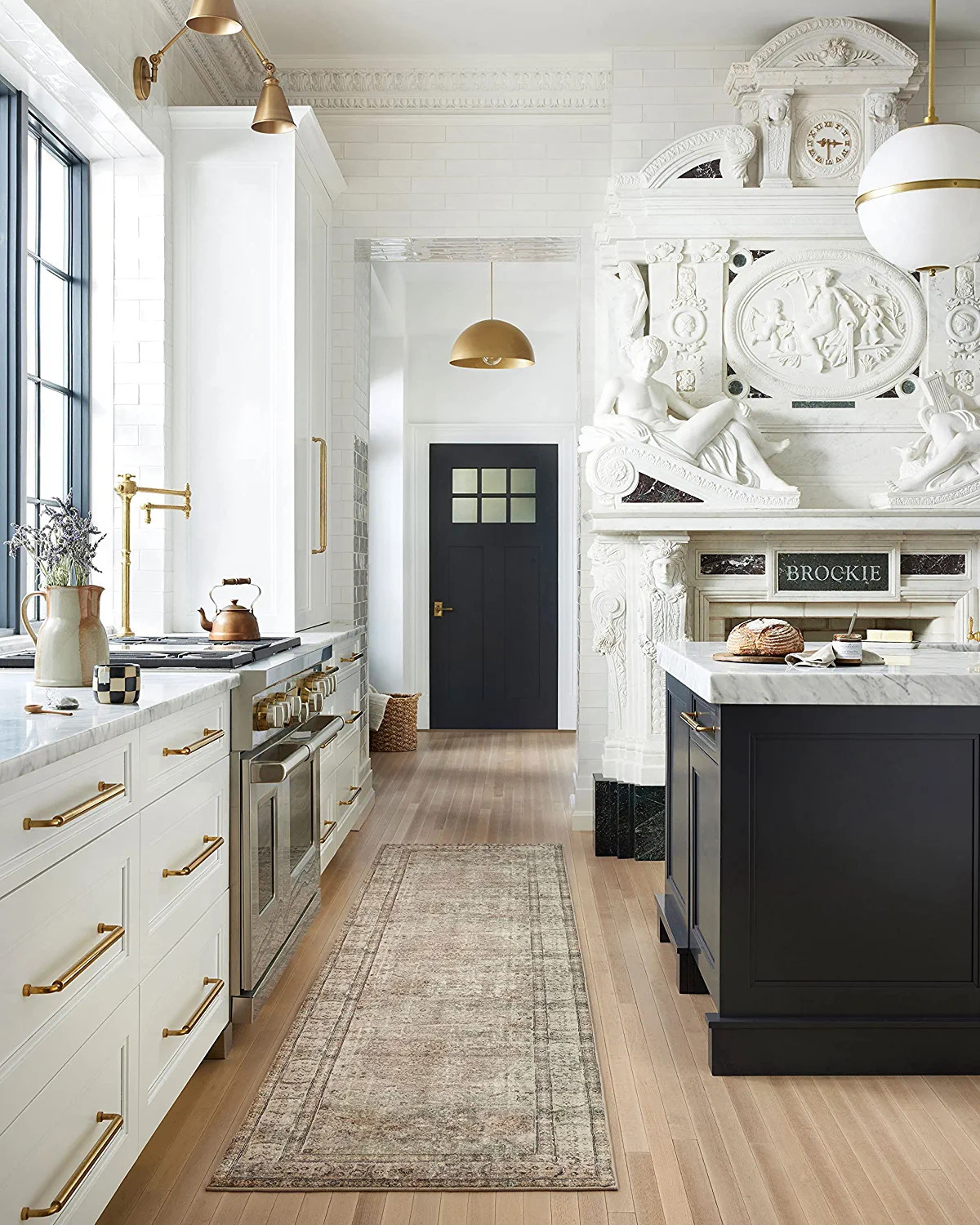 Amazon.com: Loloi II Margot Collection MAT-01 Antique / Sage, Traditional 2'-6" x 7'-6" Runner : ... | Amazon (US)