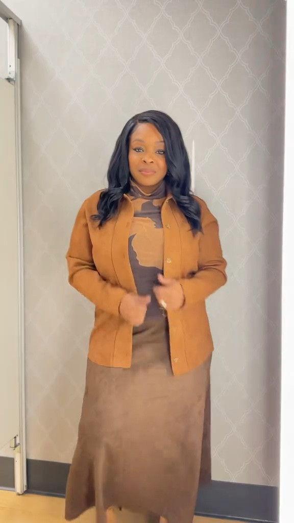 🍂 Cute & Comfy Fall OOTD 🍂
Suede browns and rich dark tans are totally in this season! Stay chic, elegant, and cozy — all without breaking the bank. 💁🏽‍♀️✨

#FallFashion #OOTD #LTKFallFinds #ChicAndComfy #AffordableStyle #FallOutfitInspo #NeutralTones #FallVibesOnly

#LTKFindsUnder100 #LTKSaleAlert #LTKStyleTip