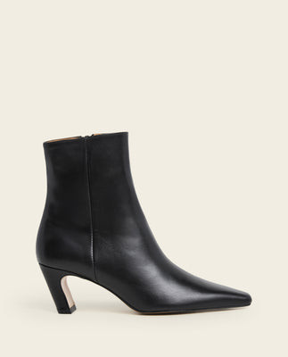 Xena Leather Black | Flattered